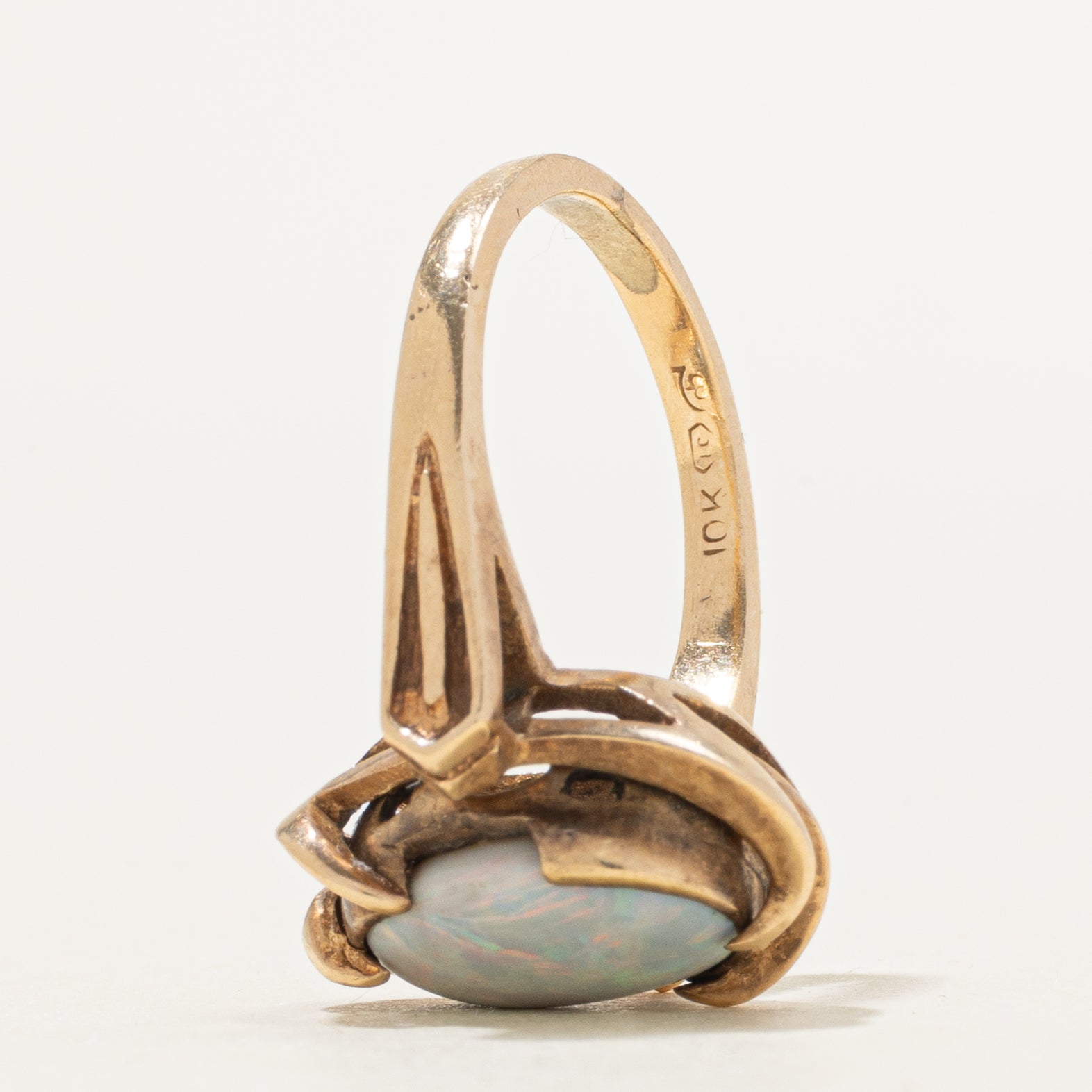 Oval Cabochon Opal Textured Ring | 1.57ct