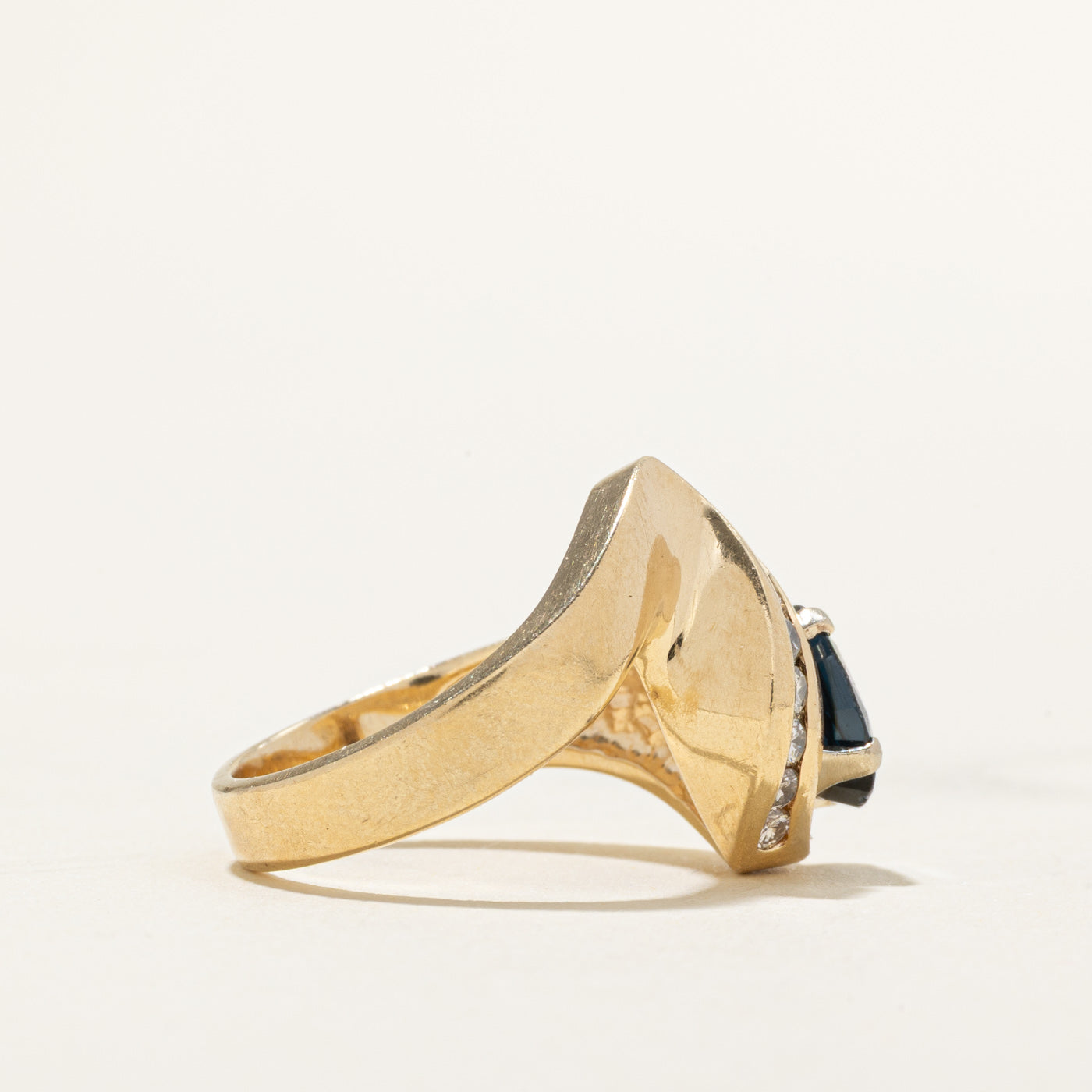 Oval Cut Sapphire & Diamond Abstract Ring | 1.90ct, 0.25ct | SZ 5.5