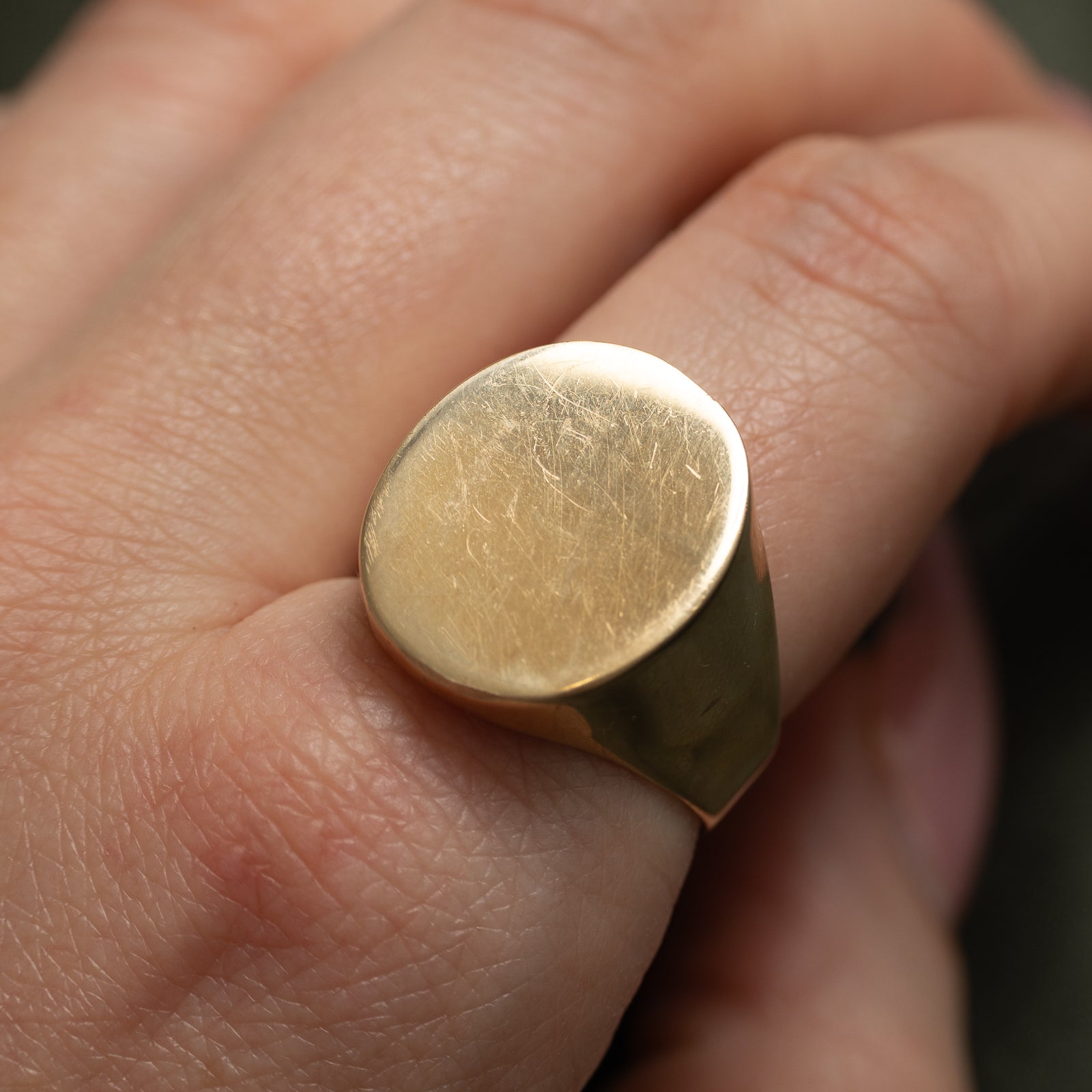 14K Yellow Gold Chunky Signet Ring | SZ 9