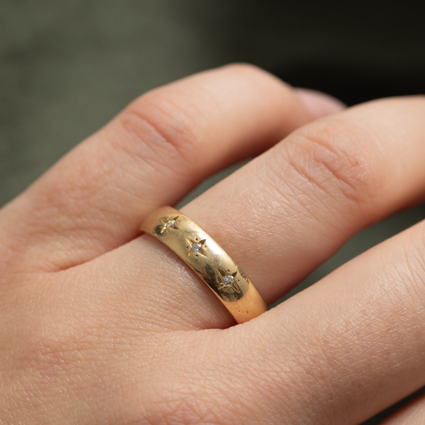 Three Stone Star Set Band | 4.80mm | SZ 9