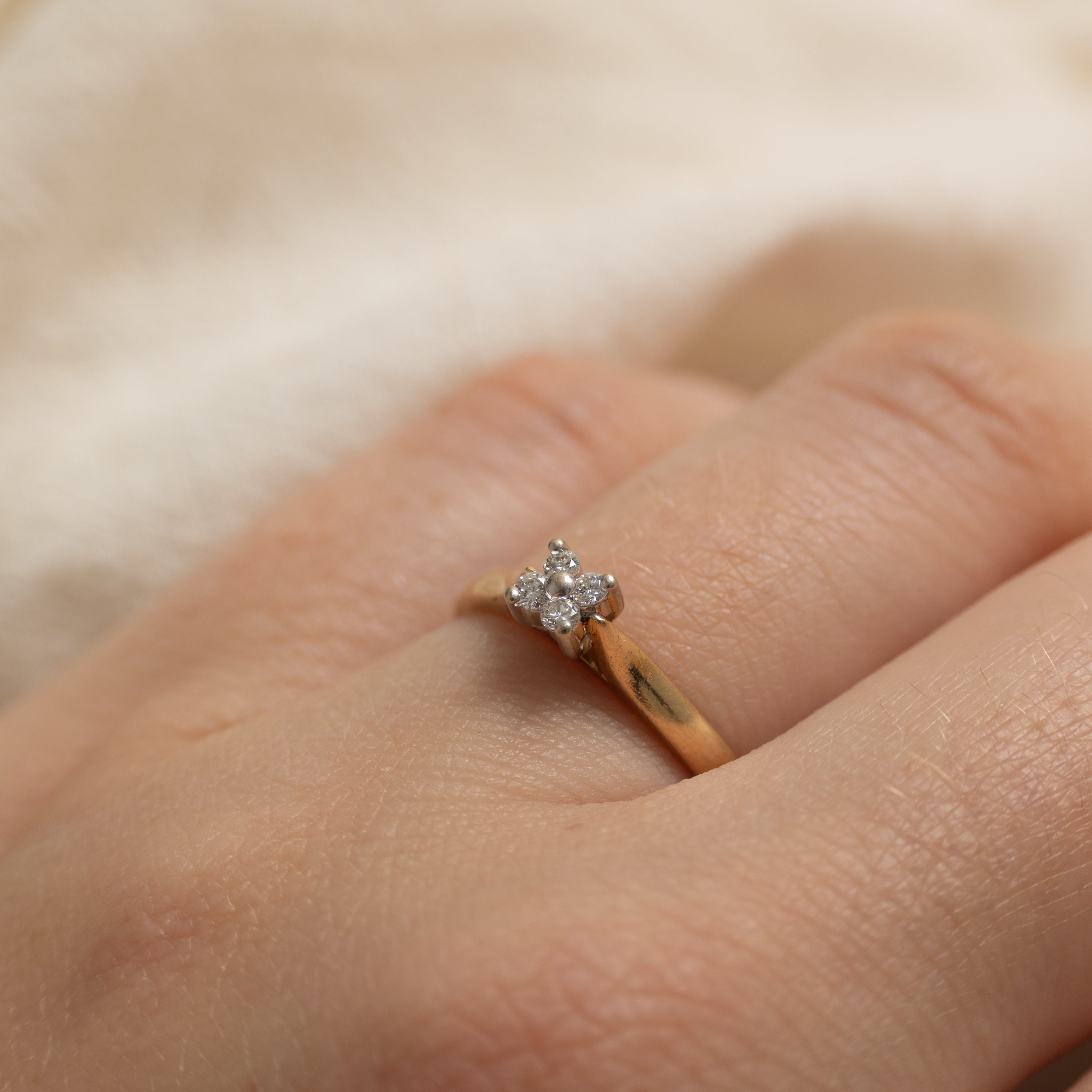 14k Diamond Cluster Ring | SZ 6