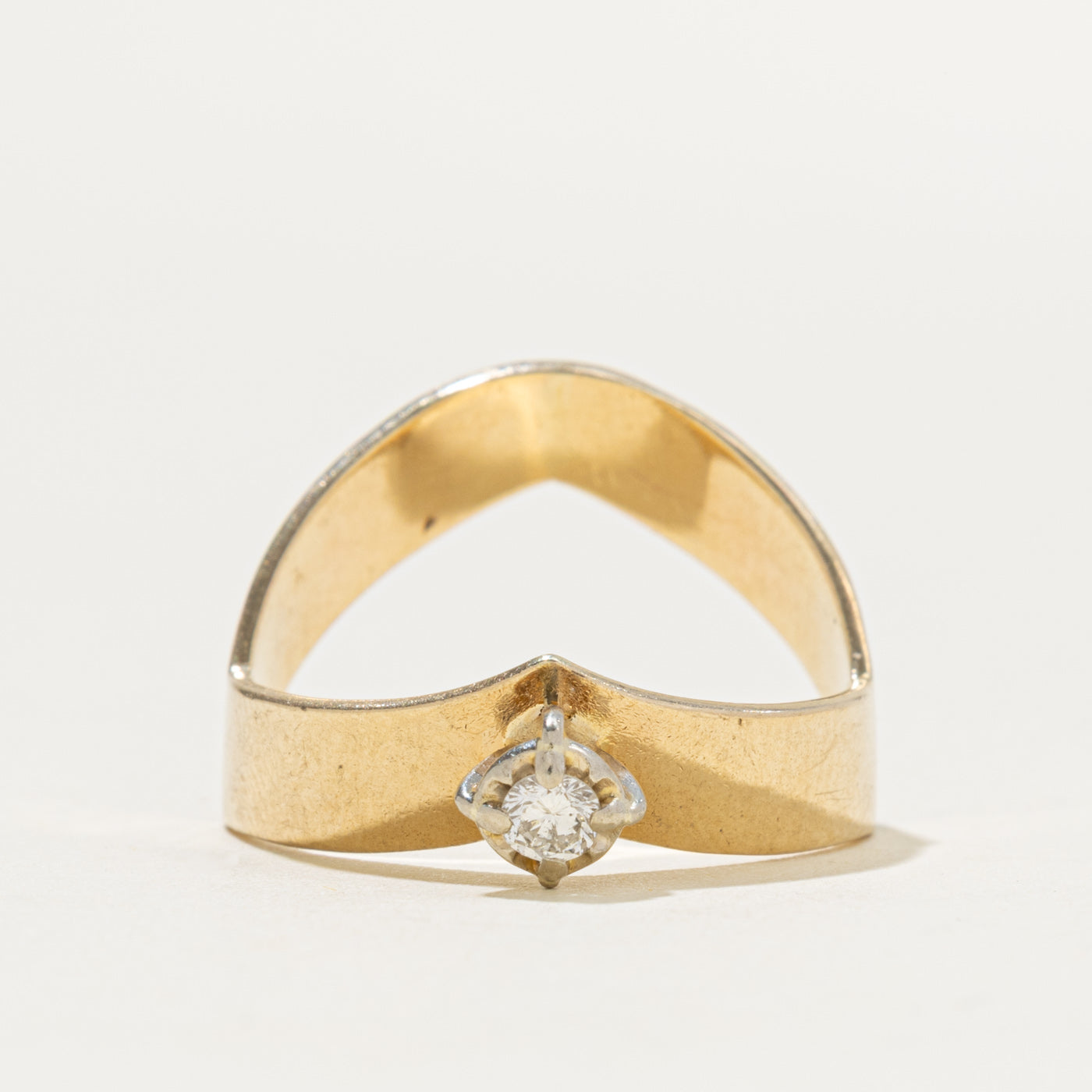 14k Illusion Set Diamond Chevron Ring | 0.12ct | SZ 8.5