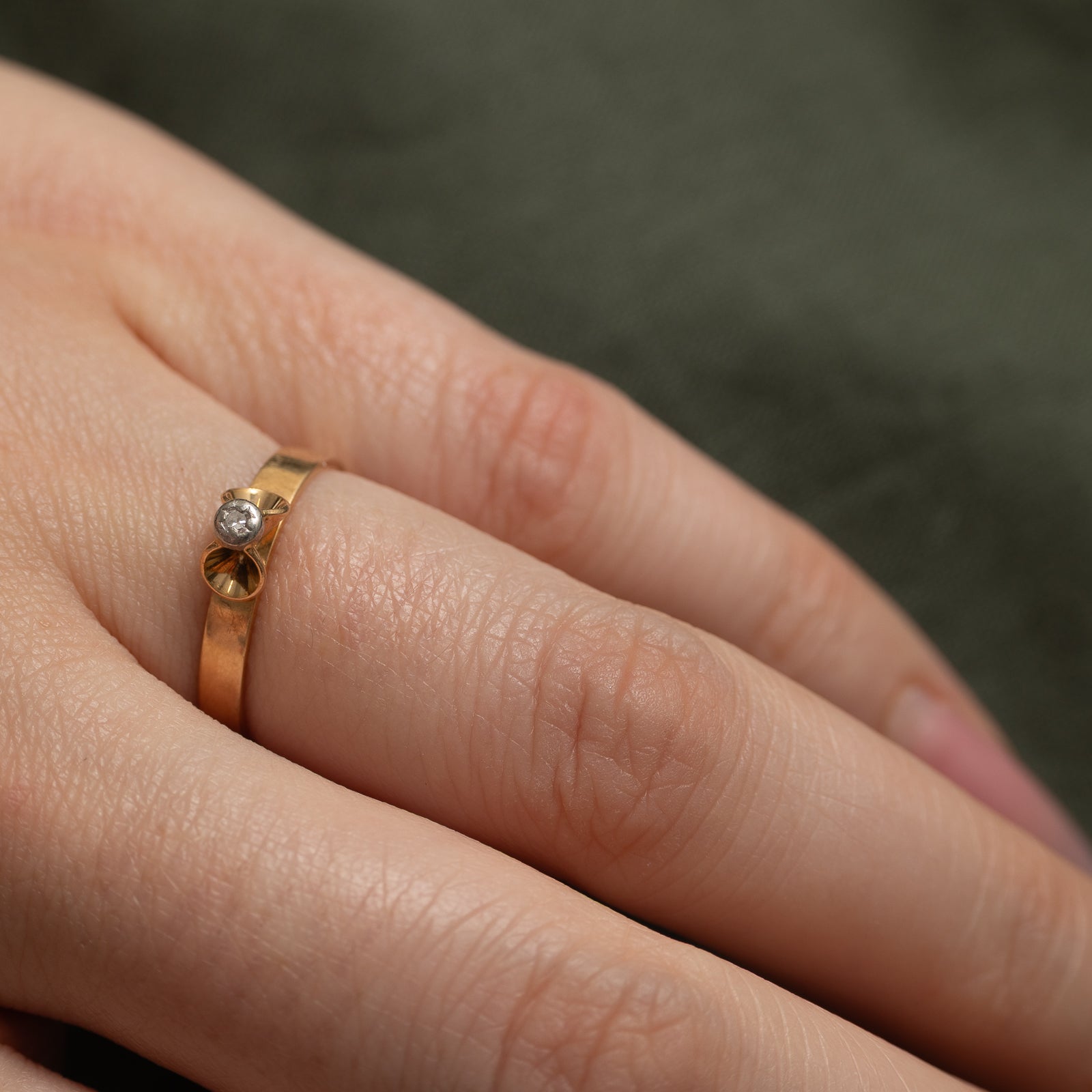 Finnish Single Stone Diamond Bow Ring | 0.02ct | SZ 6