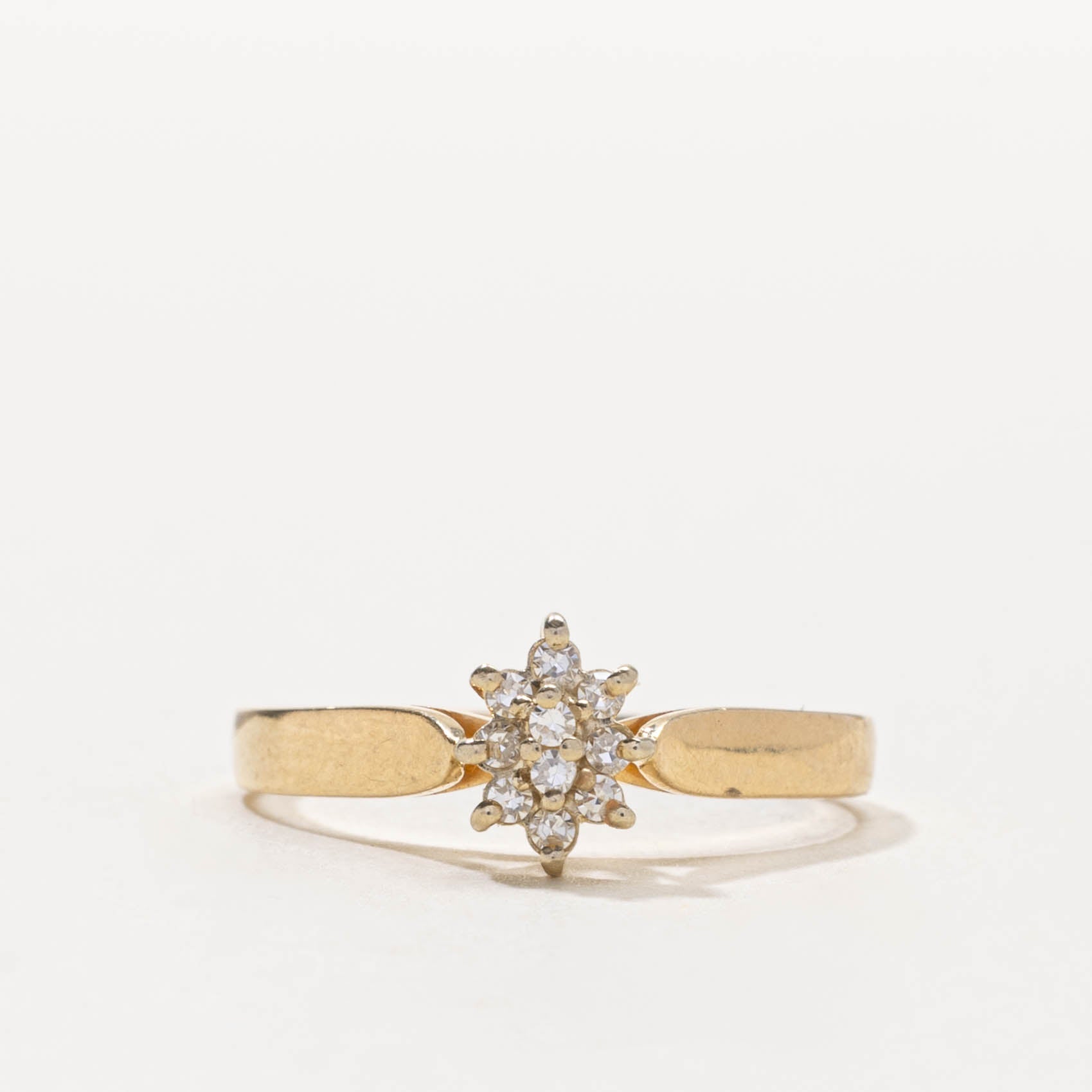 14k Diamond Petal Cluster Ring | SZ 6.5
