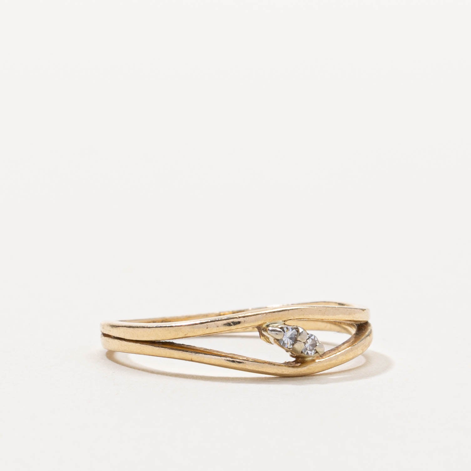 14k Diagonal Diamond Split Bypass Ring | SZ 6