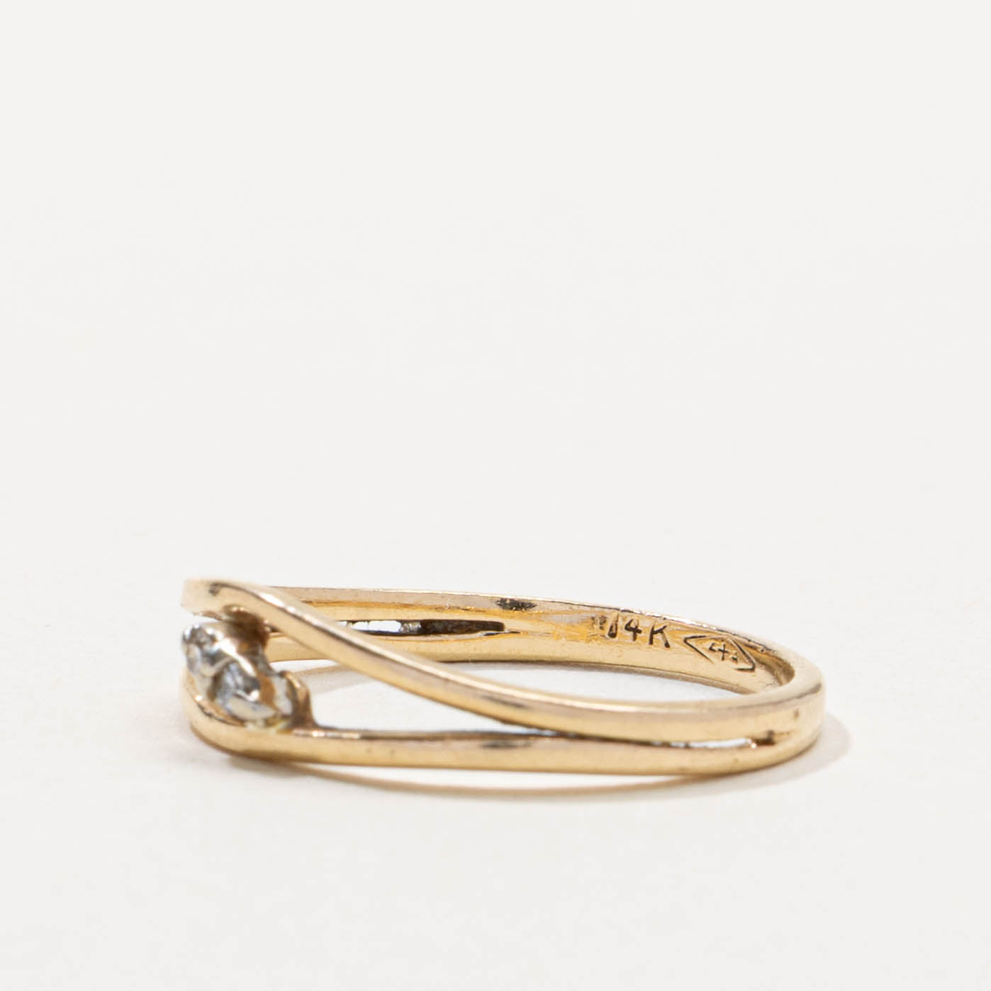 14k Diagonal Diamond Split Bypass Ring | SZ 6
