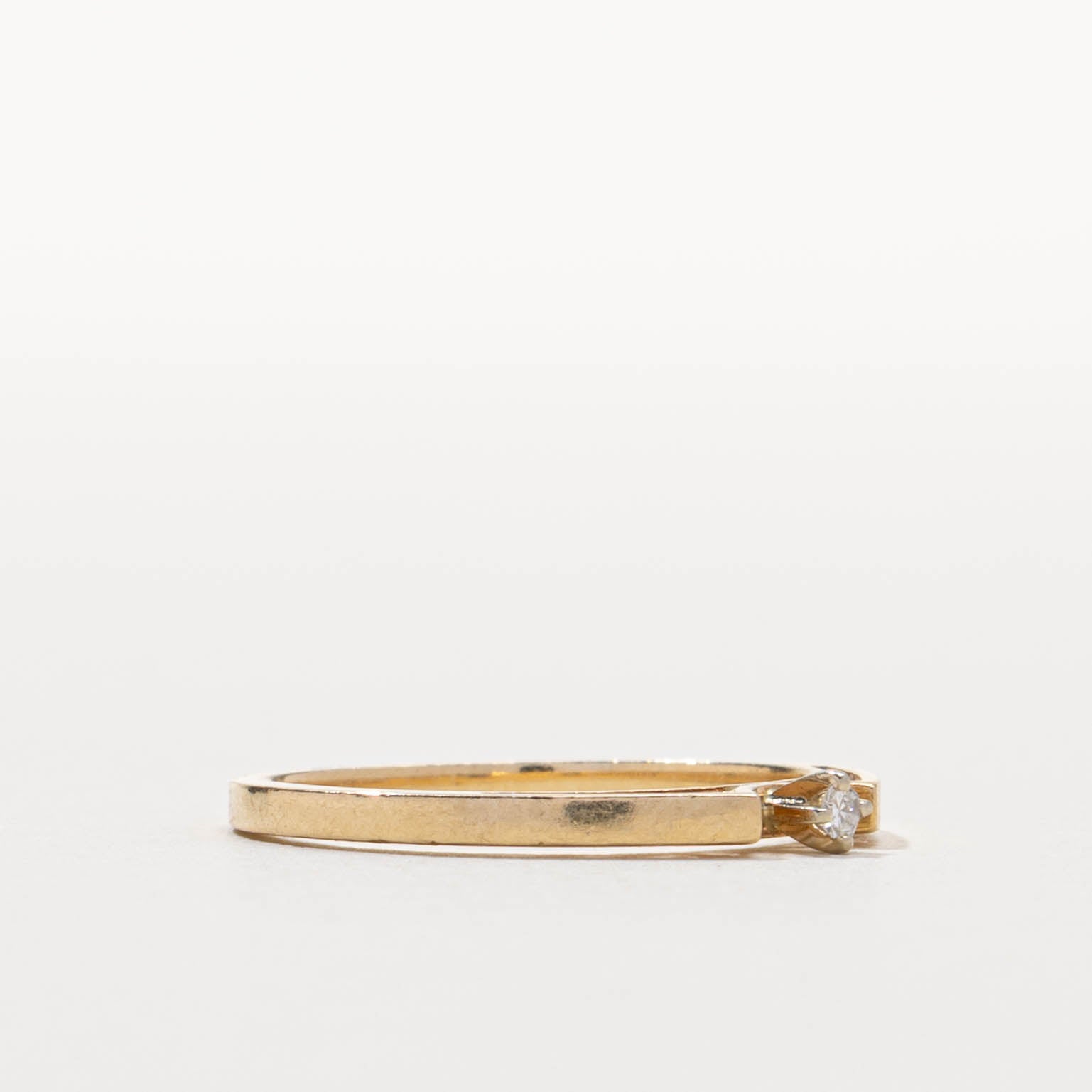 14k Single Stone Diamond Plain Band | 2mm | SZ 7