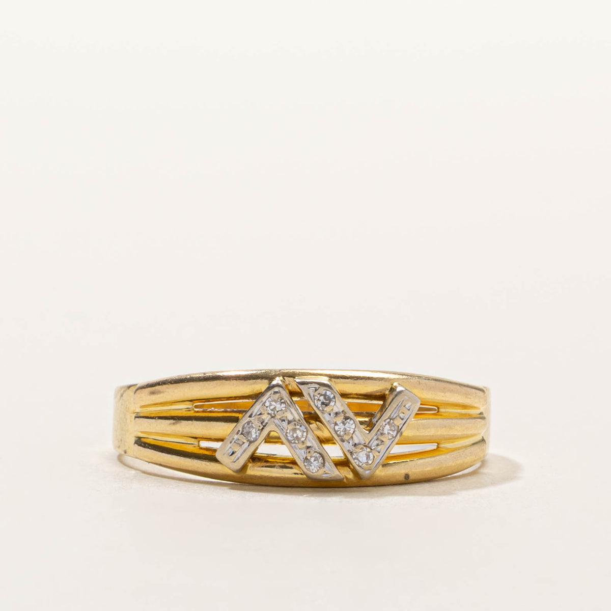 18k Diamond Accent Grooved Dome Ring | SZ 10.5