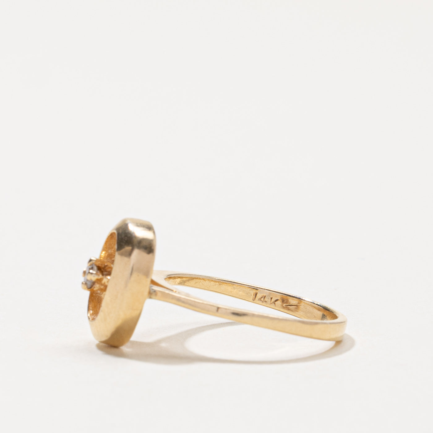 14k Diamond Oval Shaped Ring | SZ 3