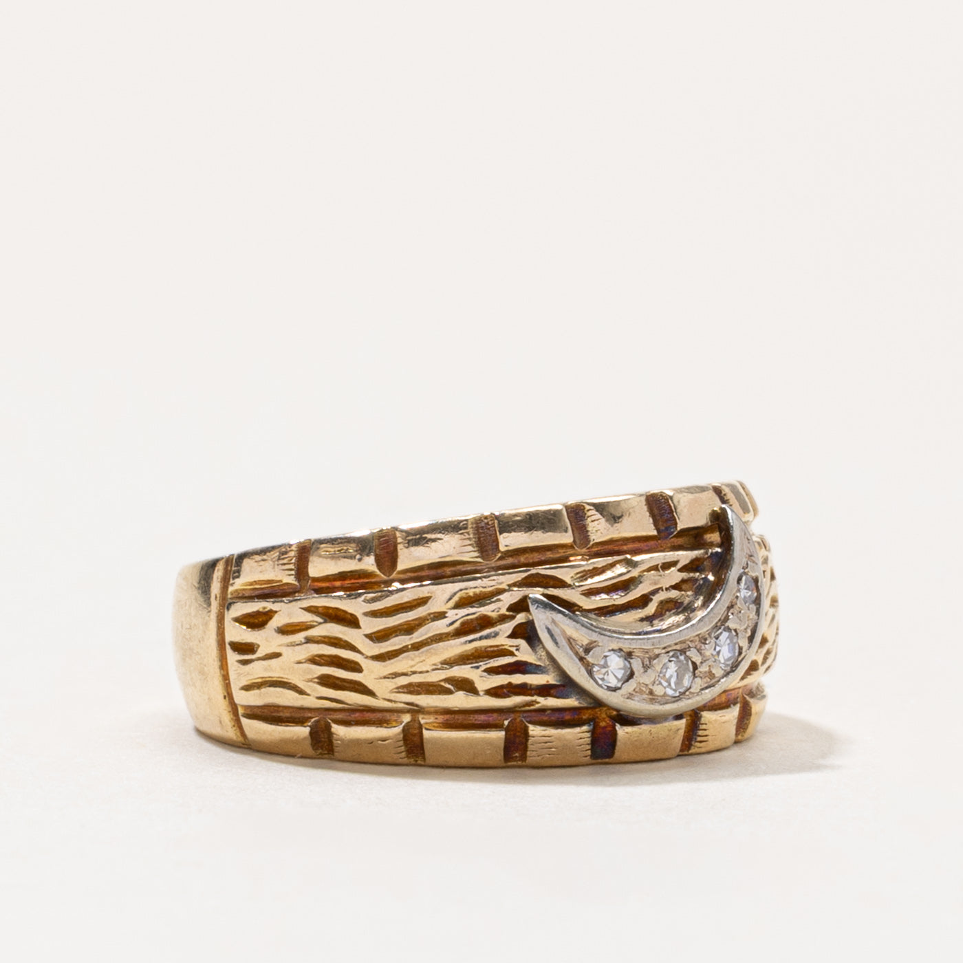 14k Diamond Moon Textured Band | SZ 4