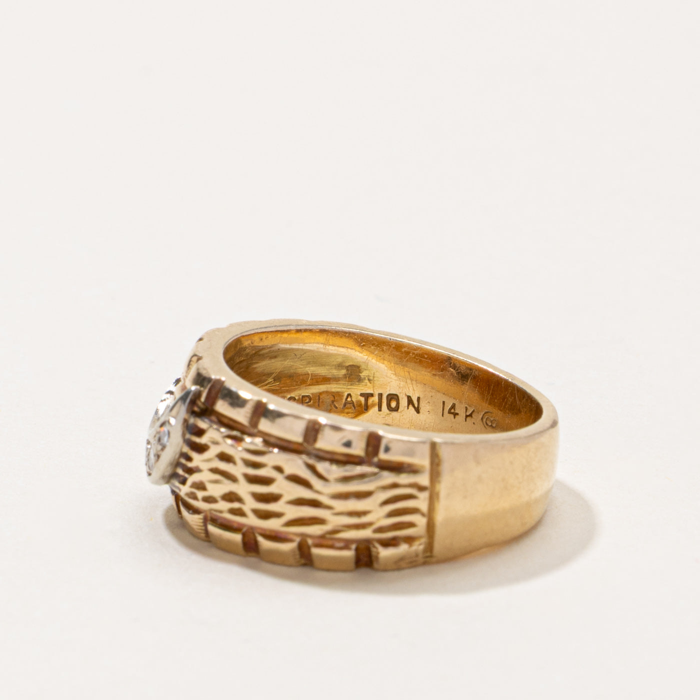 14k Diamond Moon Textured Band | SZ 4