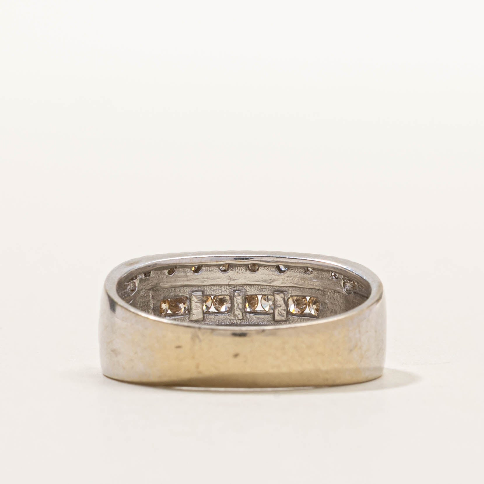 18k Channel Set Diamond Ornate Dome Ring | SZ 8.5