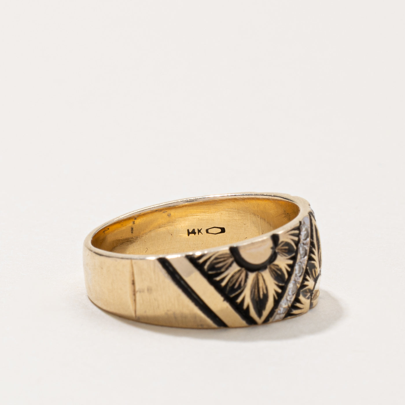 14k Diamond Floral Engraved Band | SZ 7.5