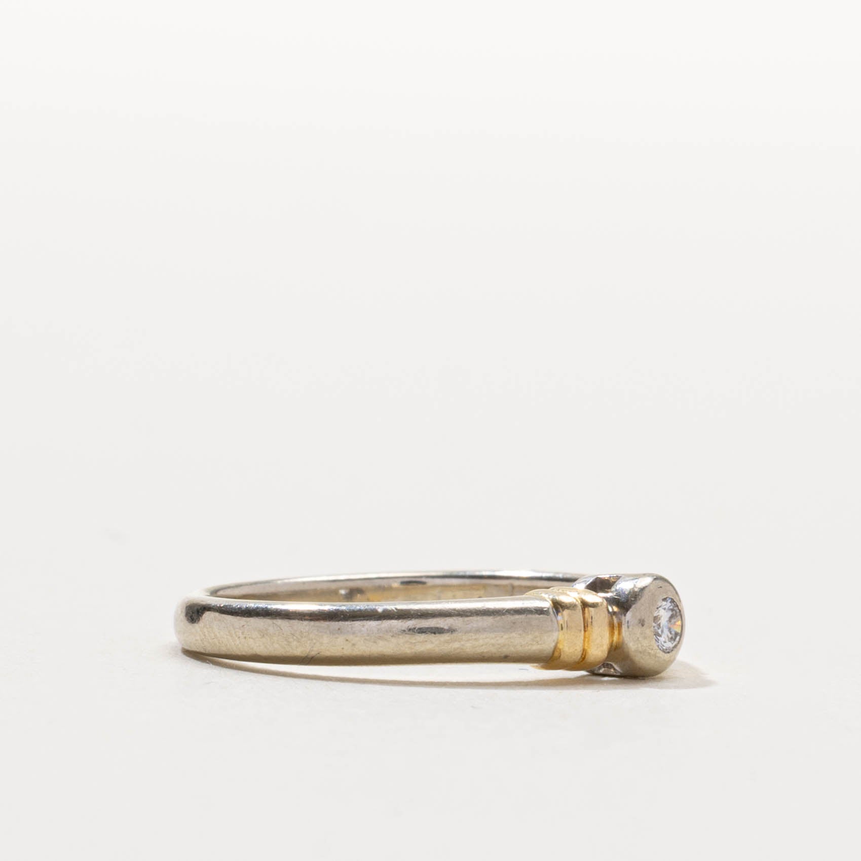 Vintage Canadian Two Tone Diamond Fluted Ring | SZ 5.75