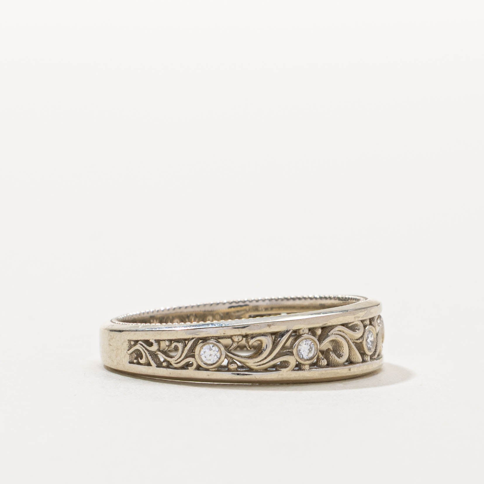 18k Diamond Scrollwork Milgrained Ring | SZ 7.5