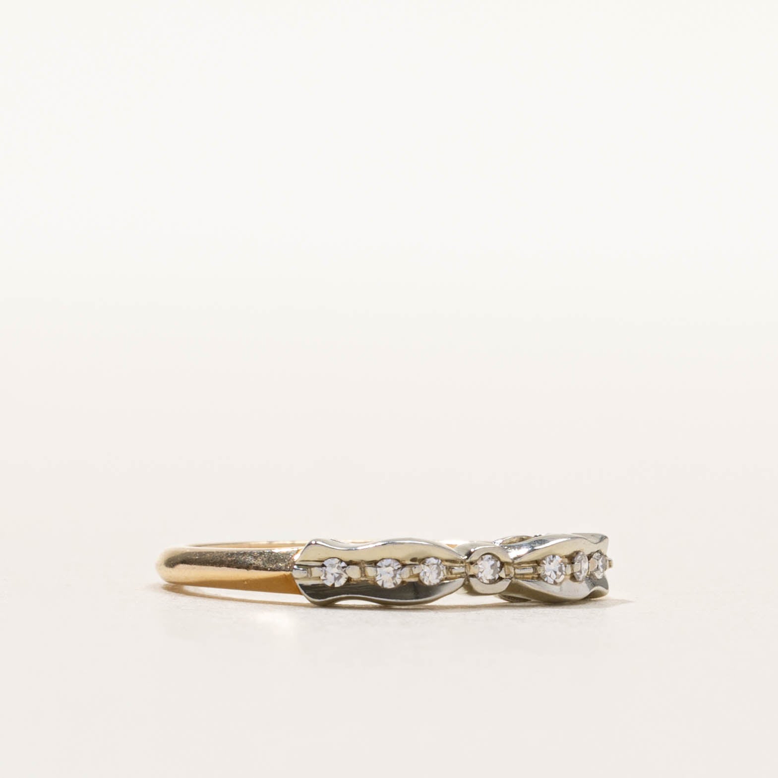 14k Two Tone Diamond Reverse Tapered Ring | SZ 5