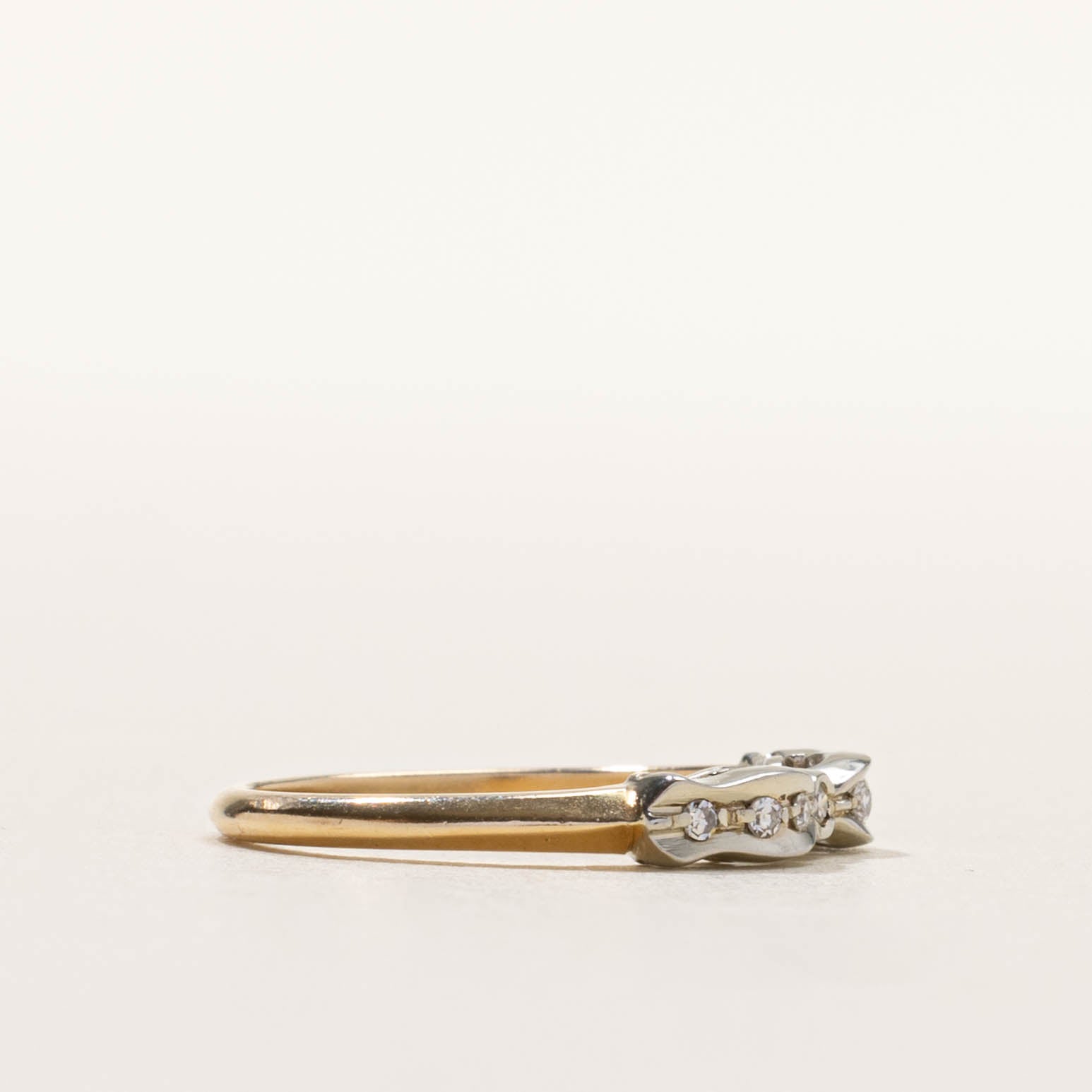 14k Two Tone Diamond Reverse Tapered Ring | SZ 5