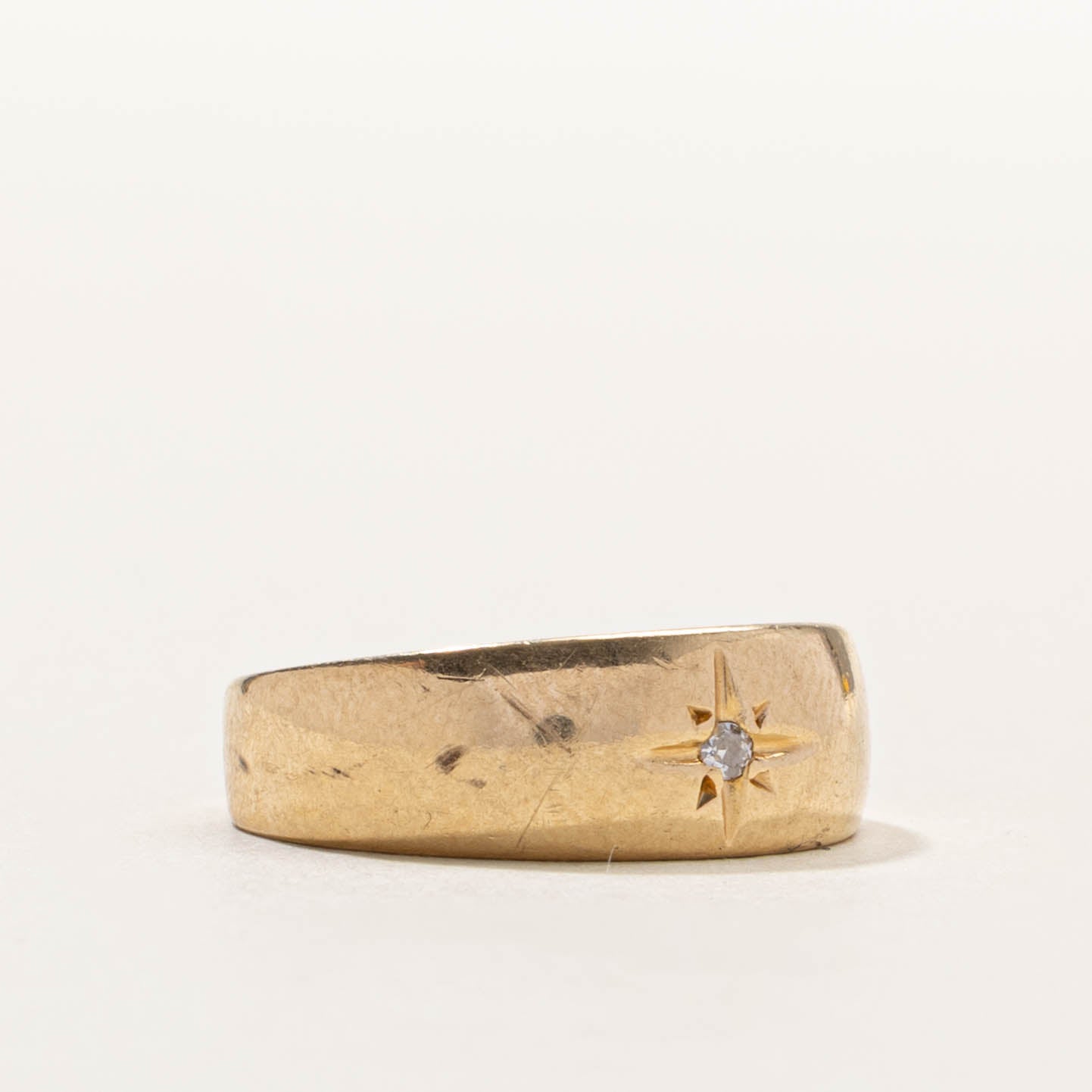 14k Star Set Diamond Dome Ring | SZ 5
