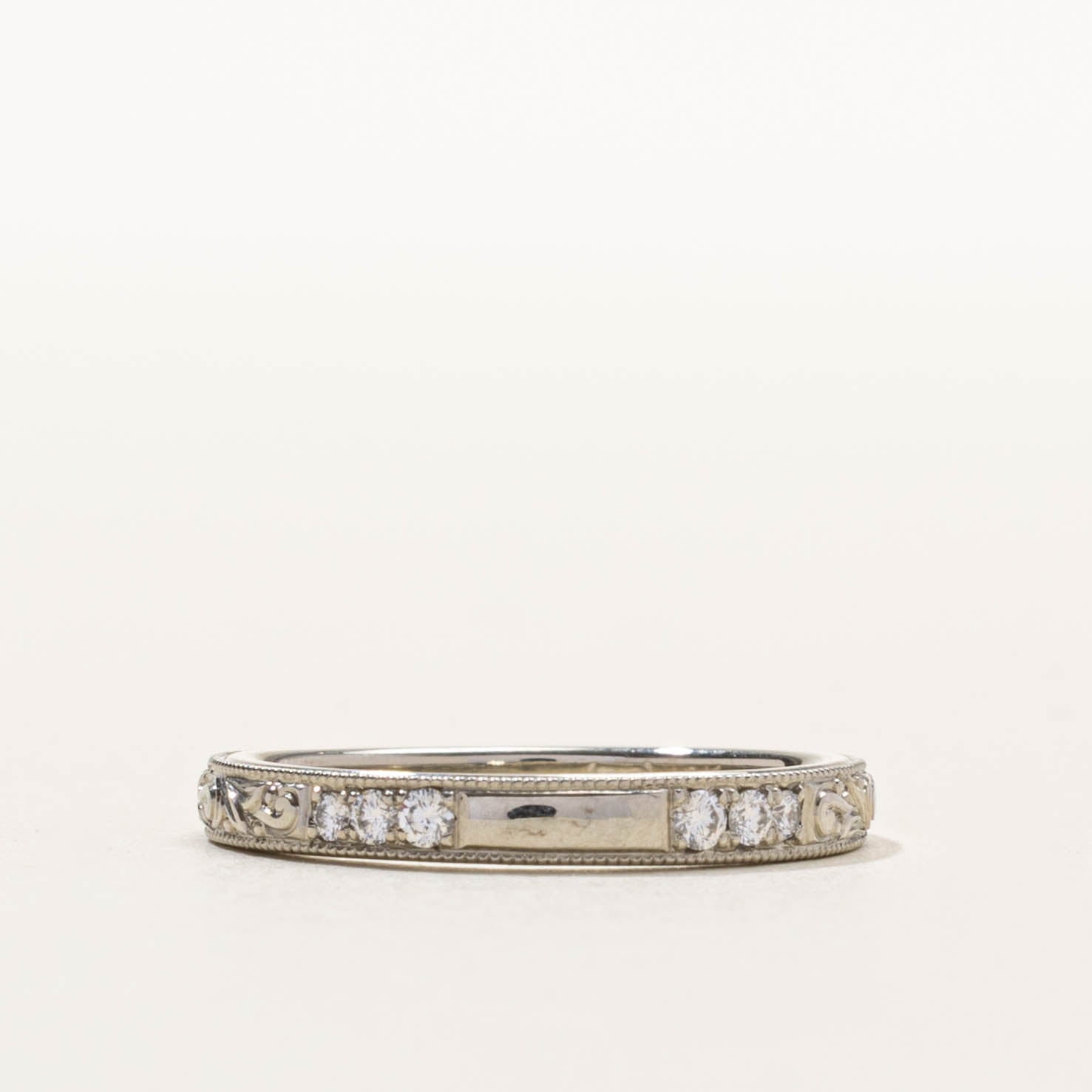 14k Diamond Accent Milgrained Band | SZ 6