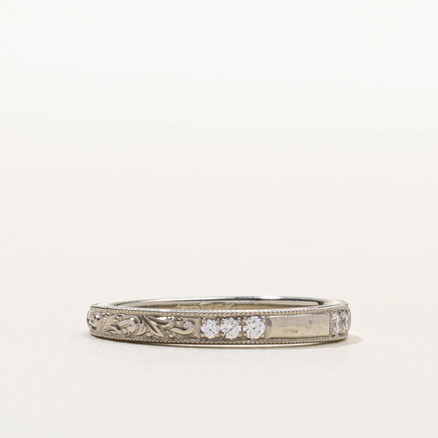14k Diamond Accent Milgrained Band | SZ 6