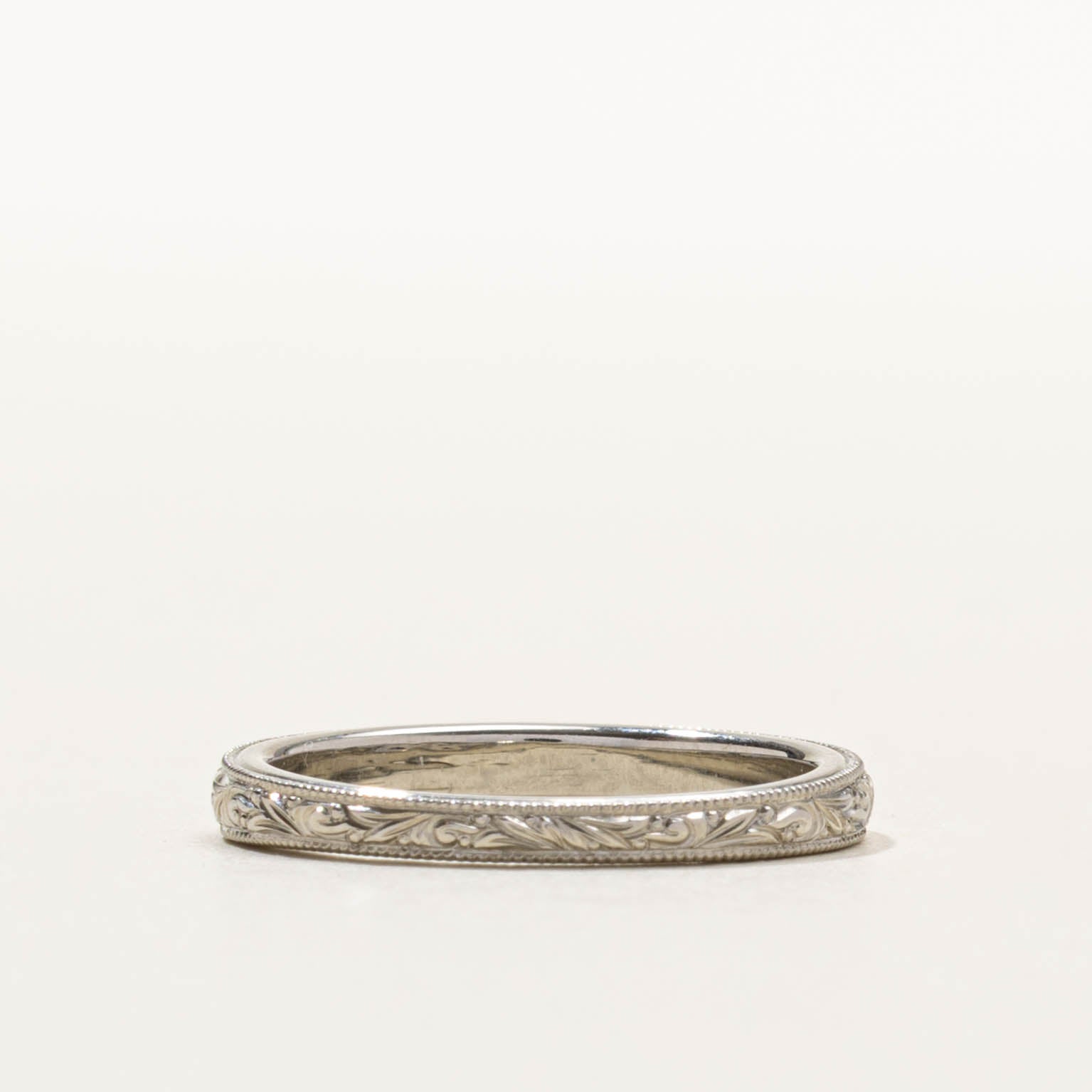 14k Diamond Accent Milgrained Band | SZ 6