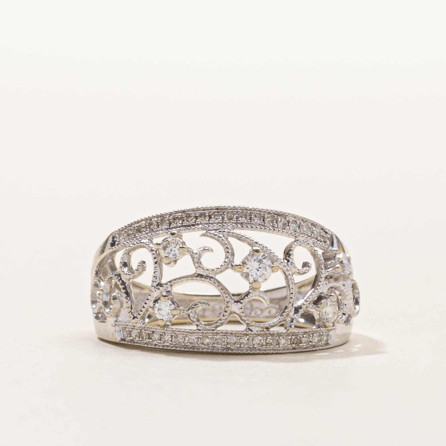 14k Diamond Scrollwork Milgrained Dome Ring | SZ 6.5