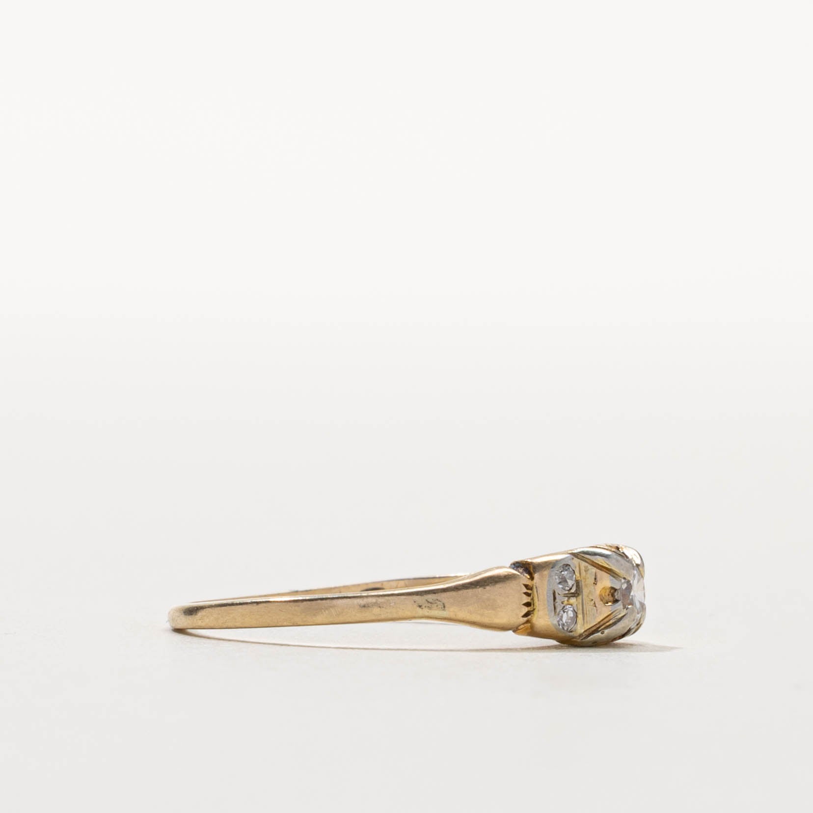 14k Illusion Set Diamond Engraved Ring | SZ 7