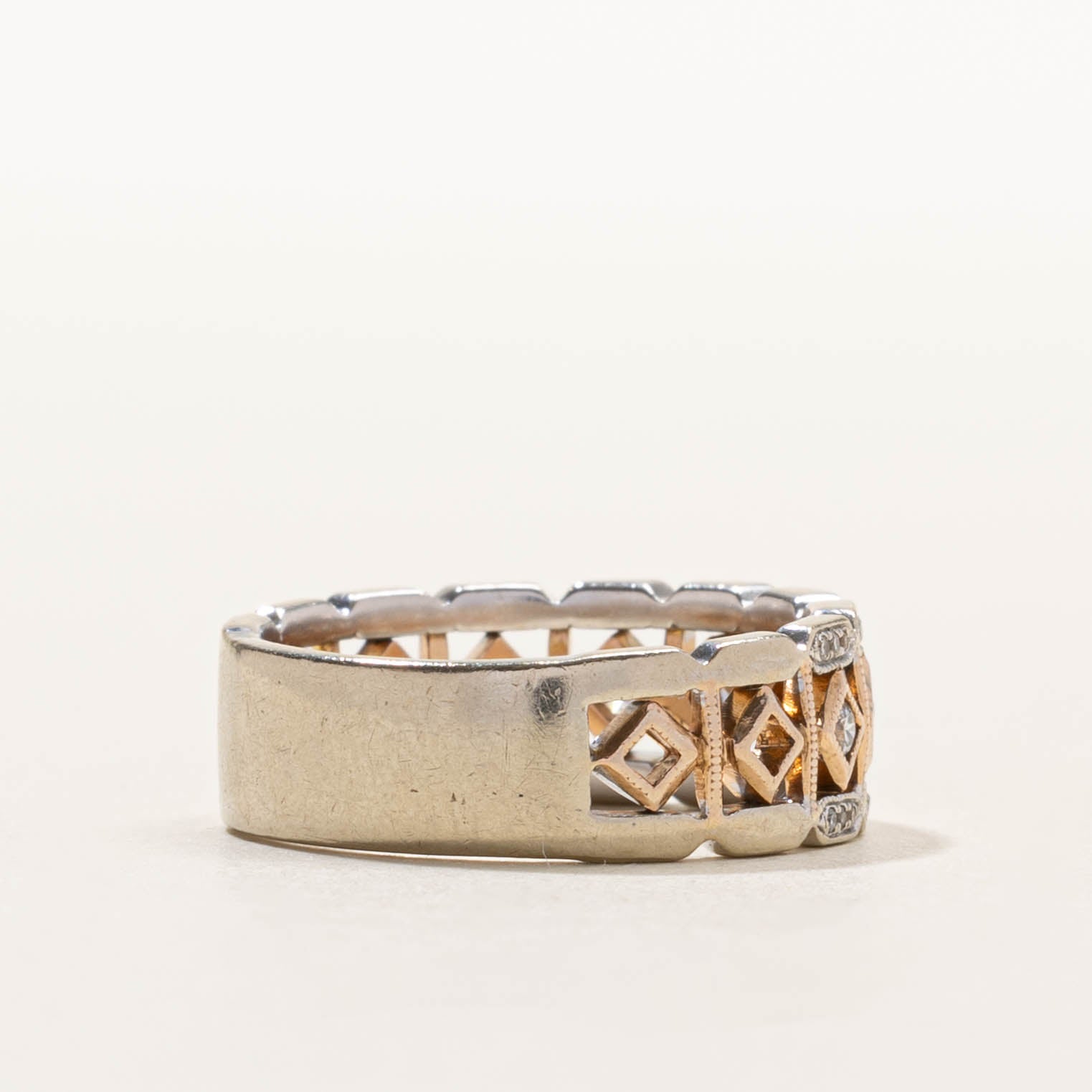 14k Two Tone Diamond Openwork Milgrained Band | 7mm | SZ 7