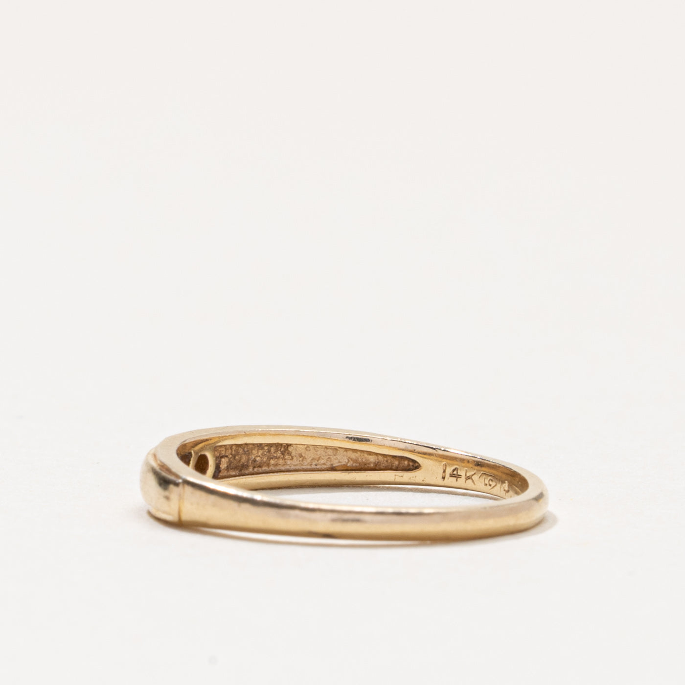 14k Grooved Edge Thin Band | SZ 4.25