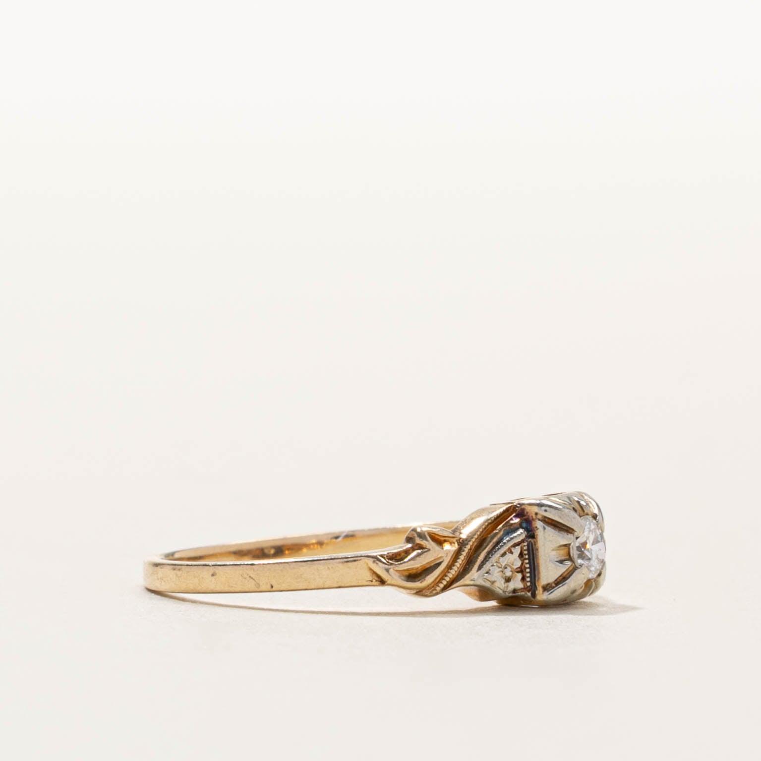 14k Illusion Set Diamond Milgrained Ring | SZ 5.5