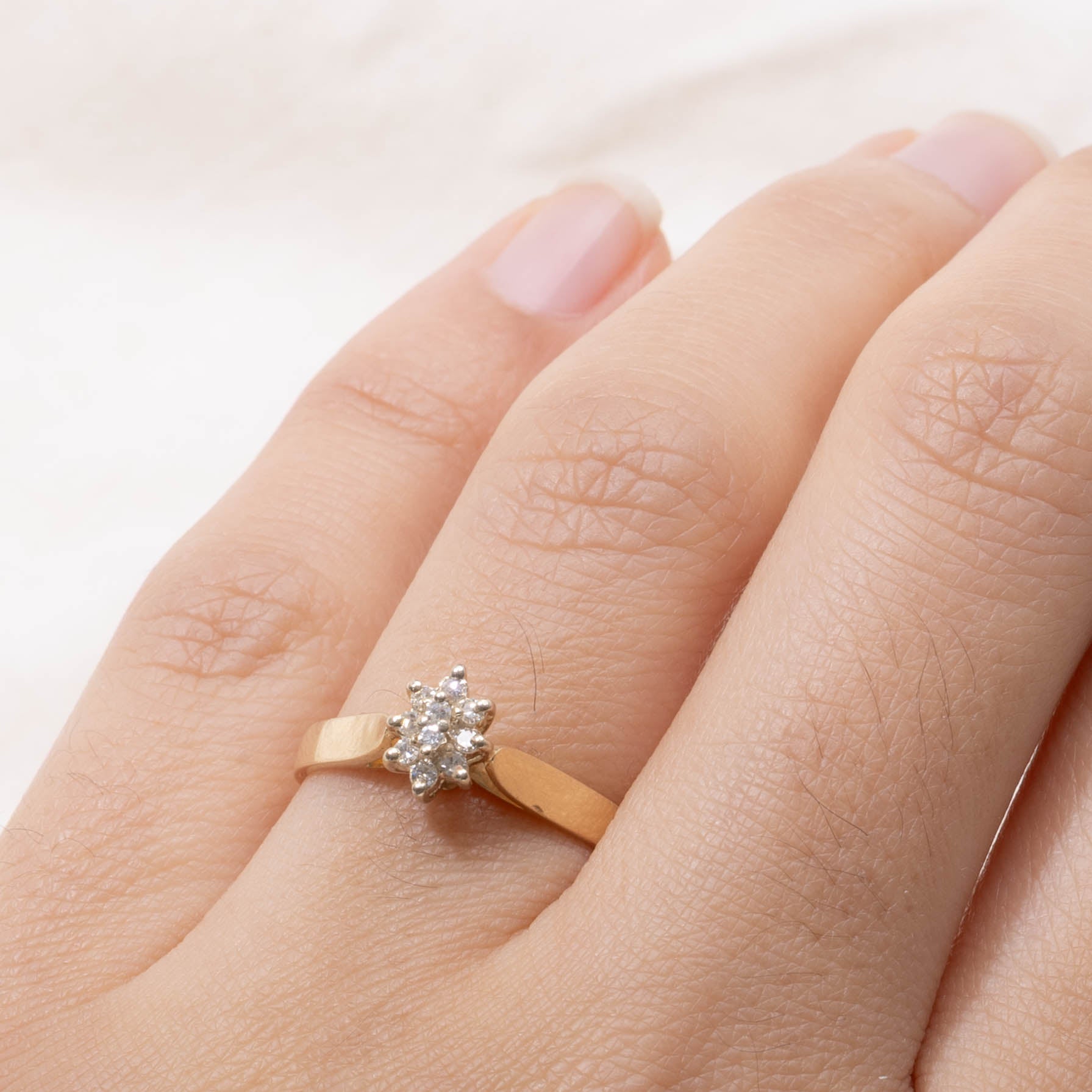 14k Diamond Petal Cluster Ring | SZ 6.5