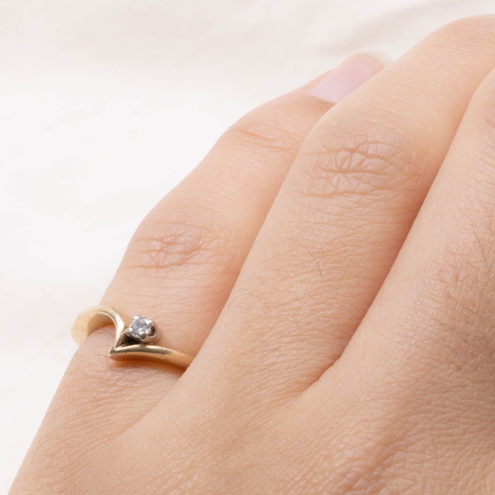 14k Single Stone Diamond Wishbone Ring | SZ 2.5