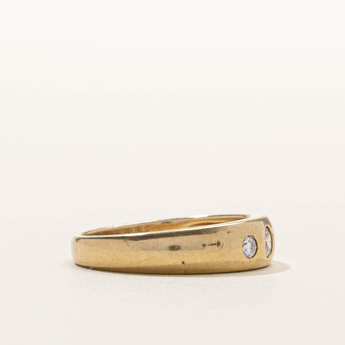 10k Three Stone Flush Set Diamond Ring | SZ 9.5