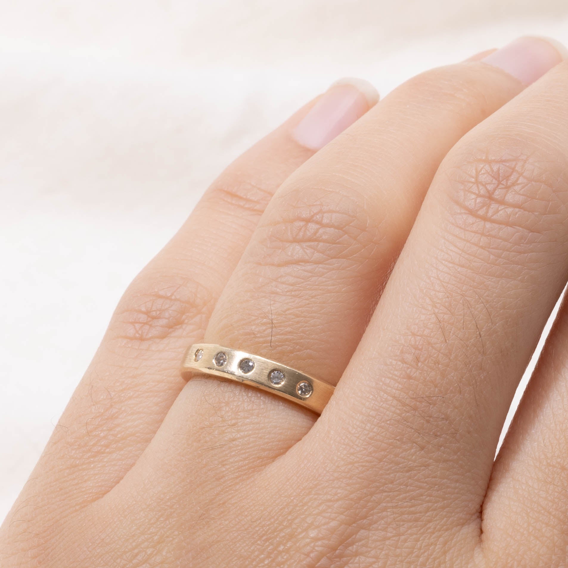 14k Five Stone Diamond Textured Band | 3.45mm | SZ 5.25