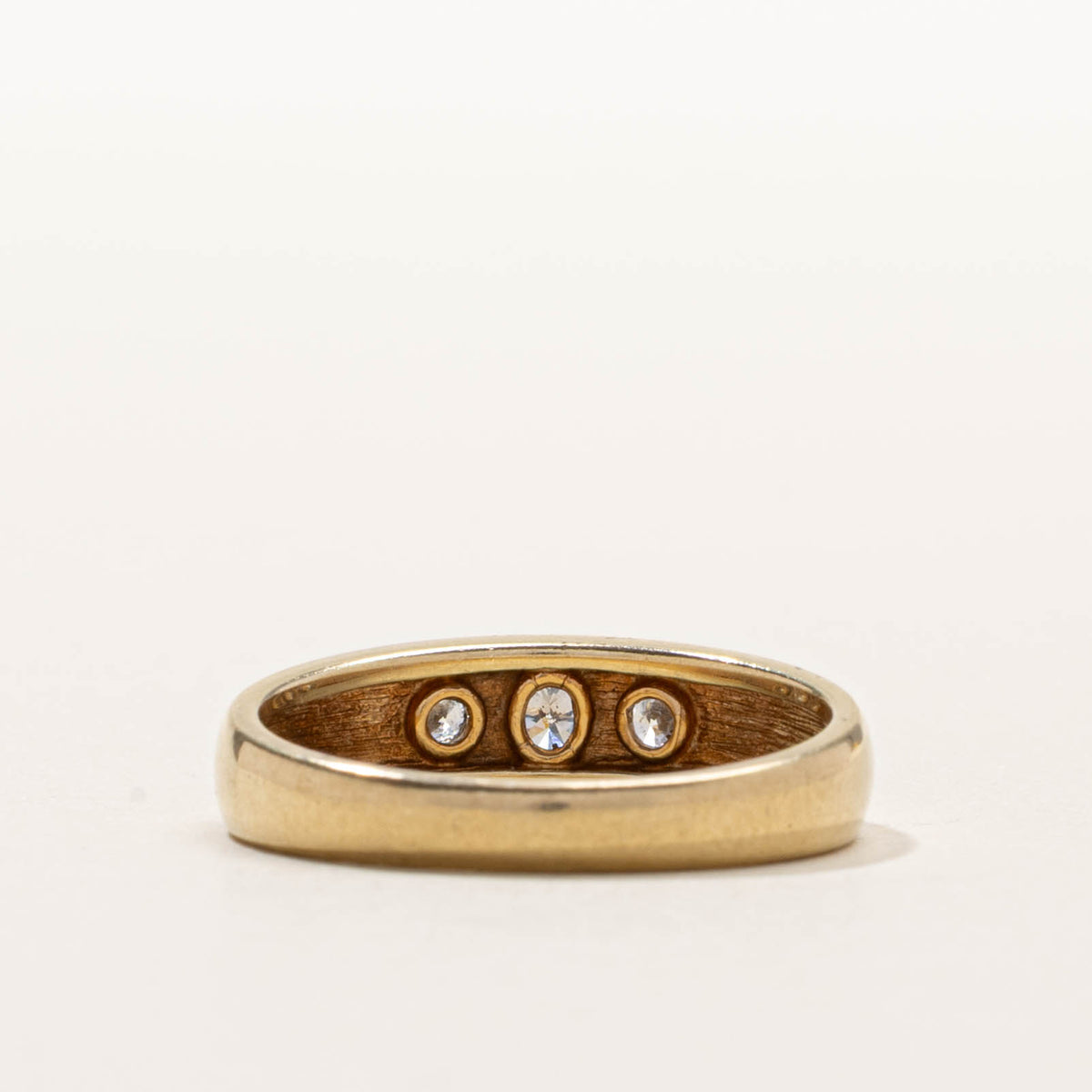10k Three Stone Flush Set Diamond Ring | SZ 9.5