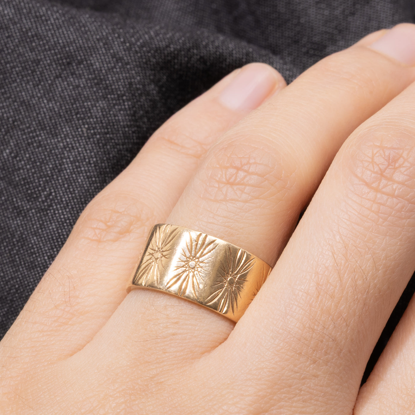 14k Yellow Gold Engraved Cigar Band | 9.75mm | SZ 6.75