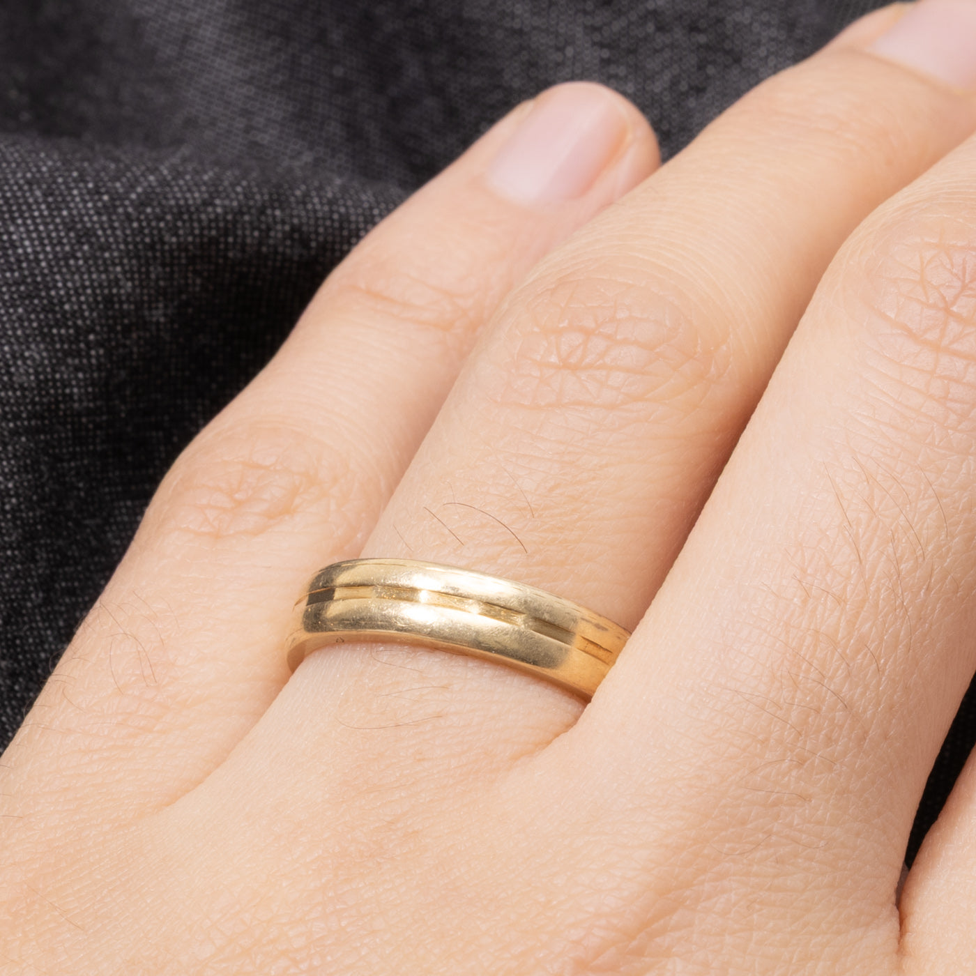 14k Yellow Gold Grooved Band | 4.75mm | SZ 8