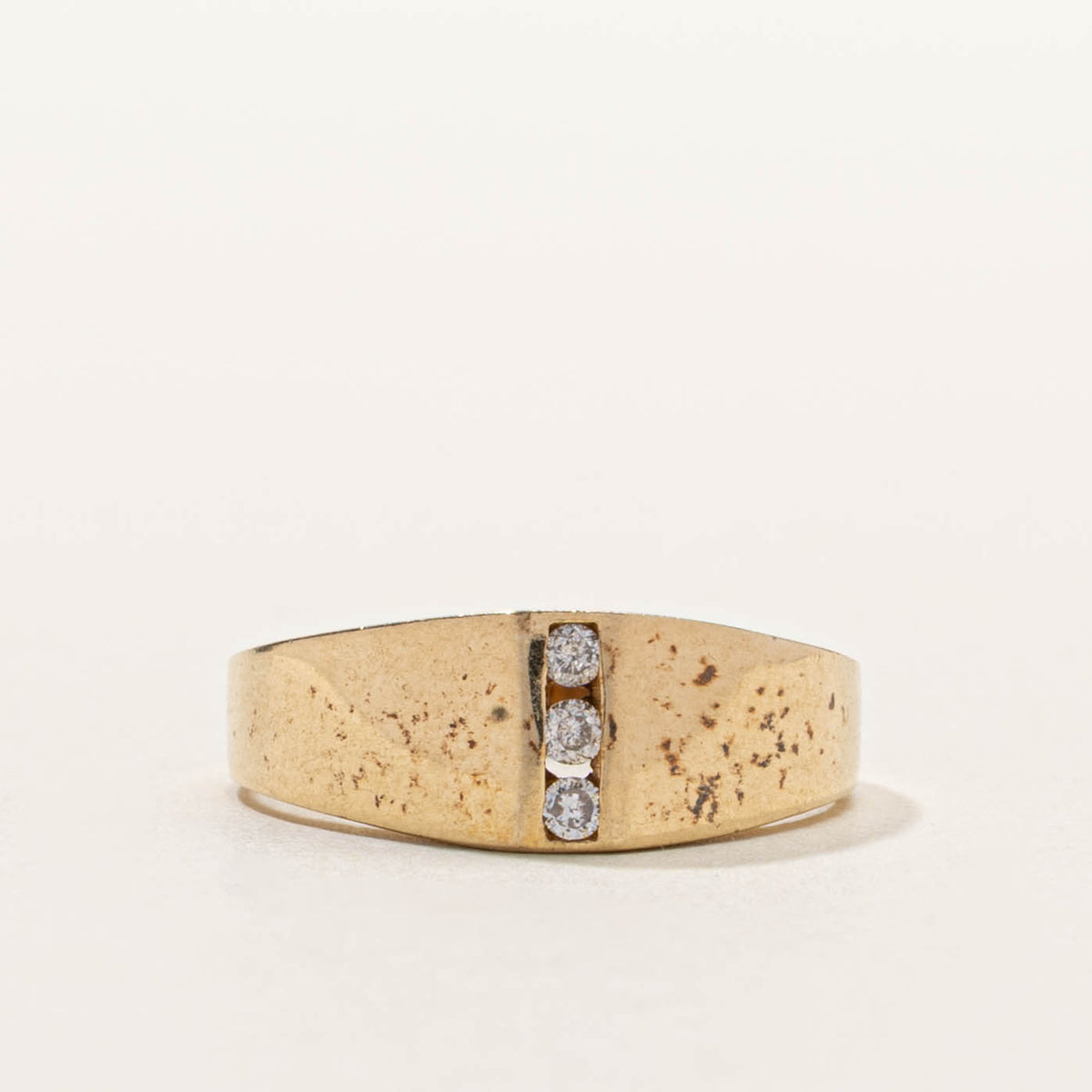 10k Three Stone Diamond Column Dome Ring | SZ 6