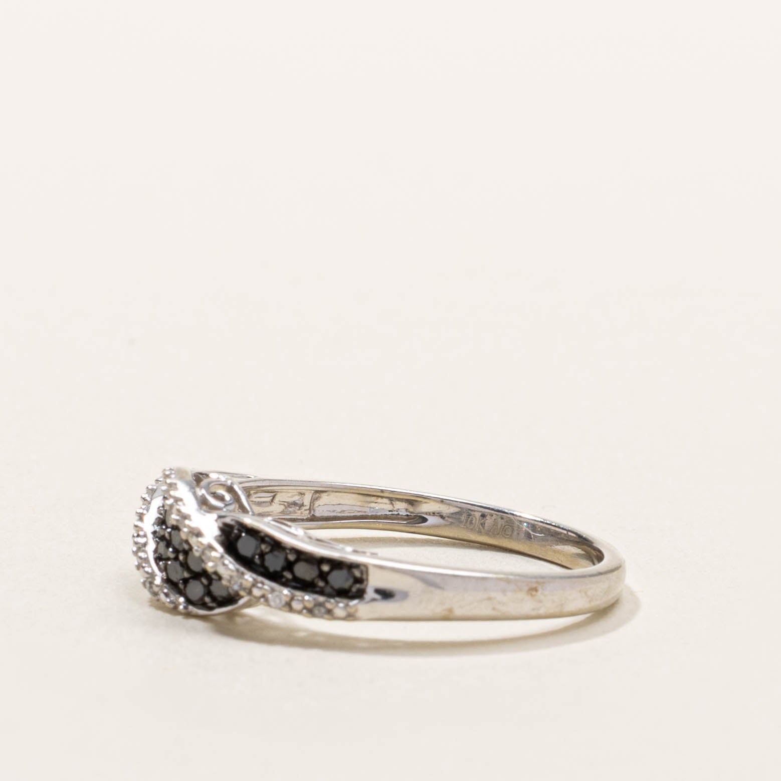 10k Black Diamond Twisted Wave Ring | SZ 6.75