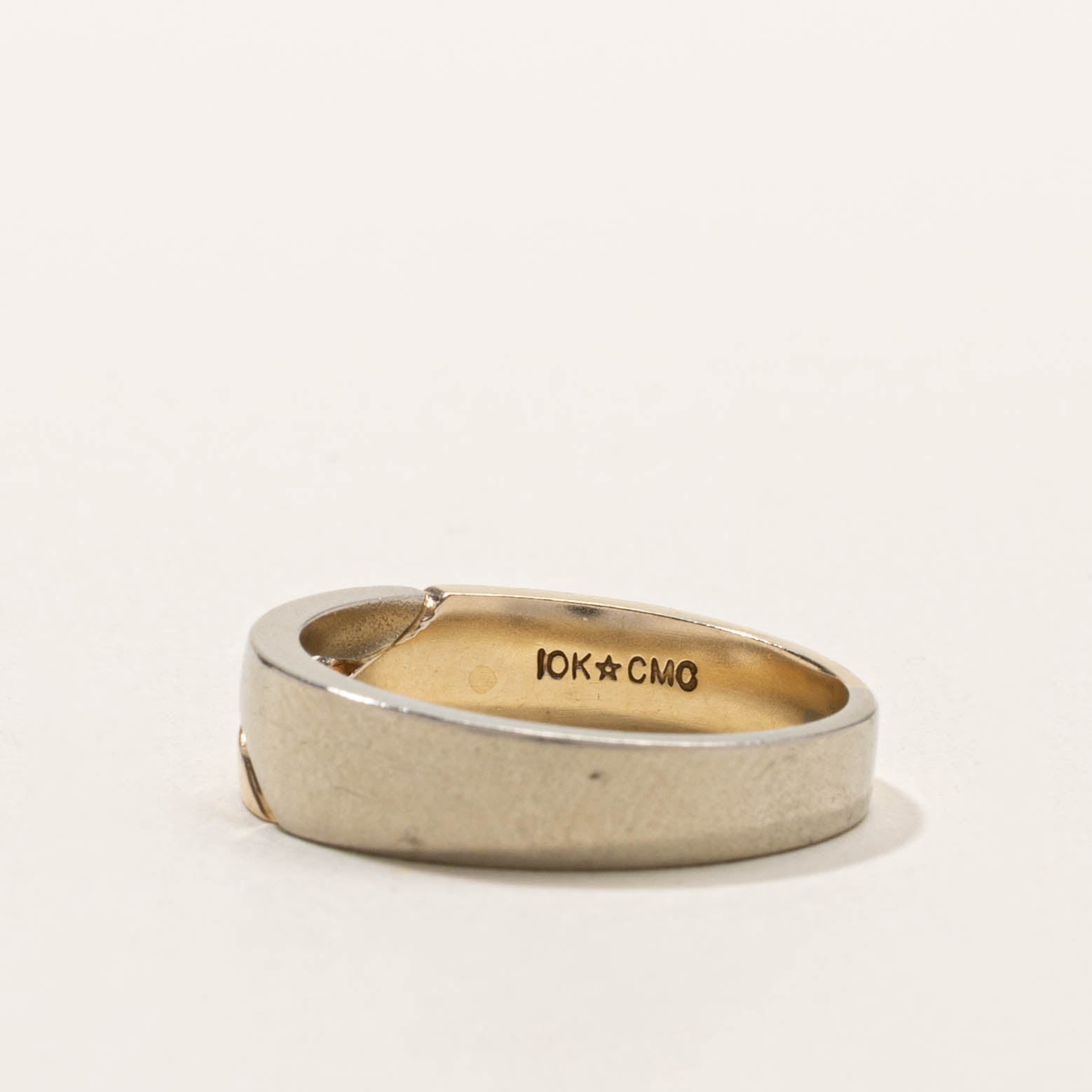 10k Two Tone Diamond Ravine Band | SZ 7.5