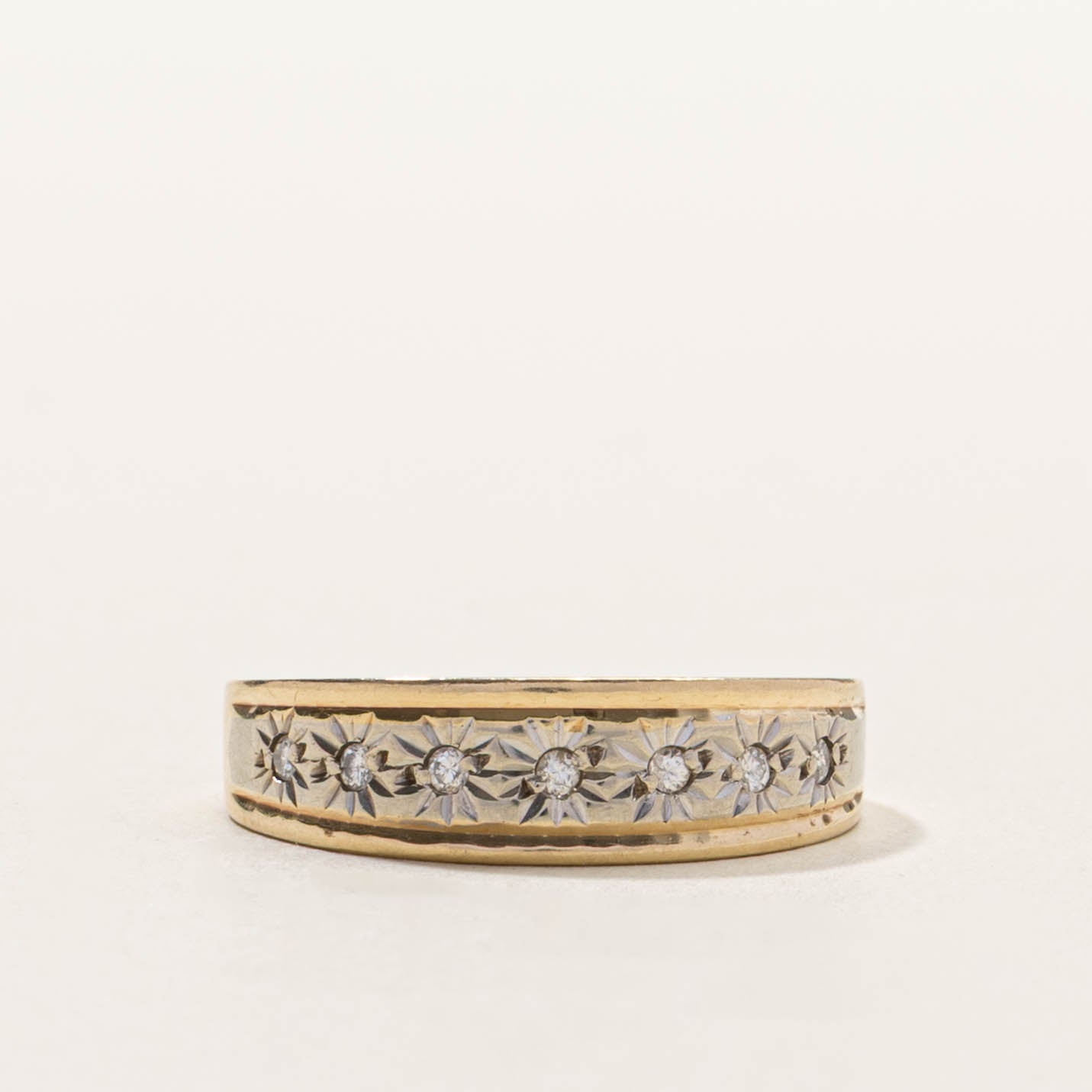 10k Star Set Diamond Grooved Dome Ring | SZ 7