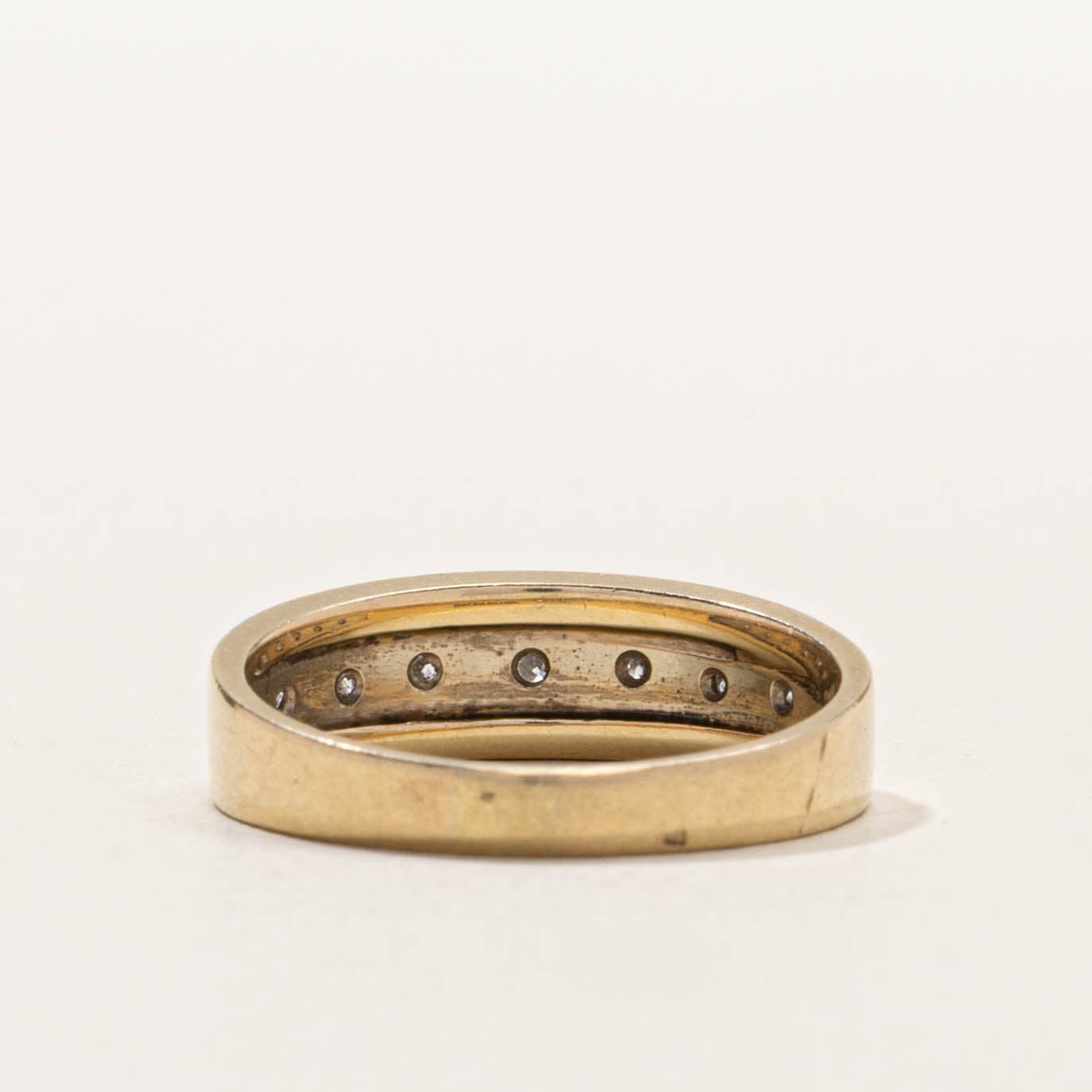 10k Star Set Diamond Grooved Dome Ring | SZ 7