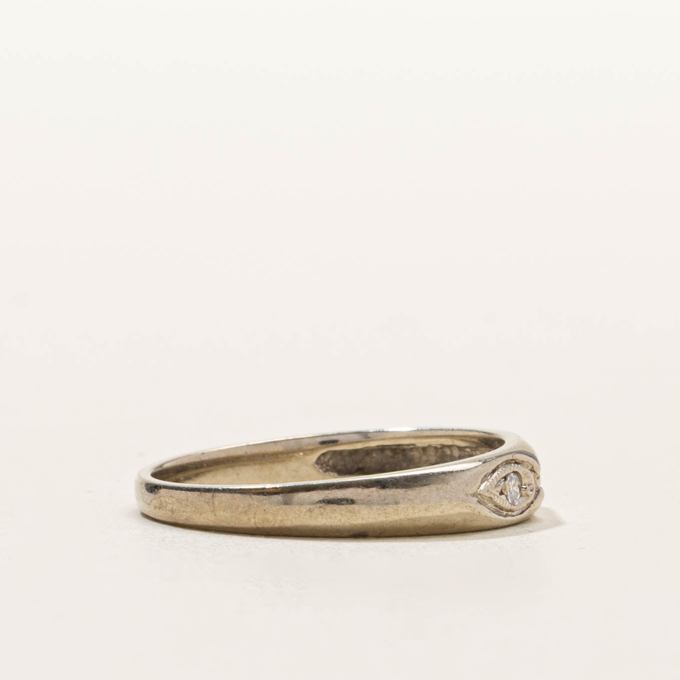 10k Three Stone Diamond Engraved Ring | SZ 6
