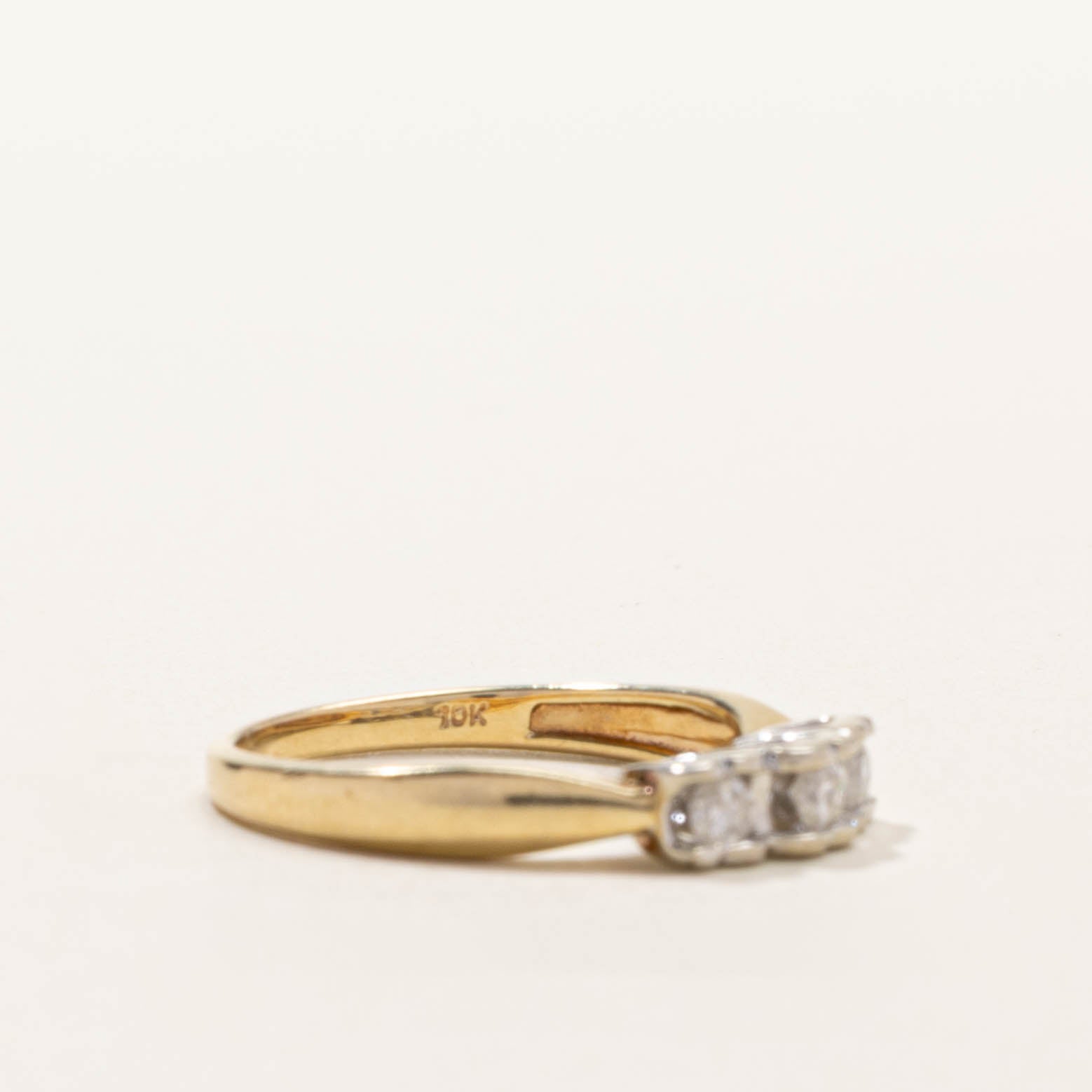 10k Three Stone Tension Set Diamond Reverse Tapered Ring | SZ 7
