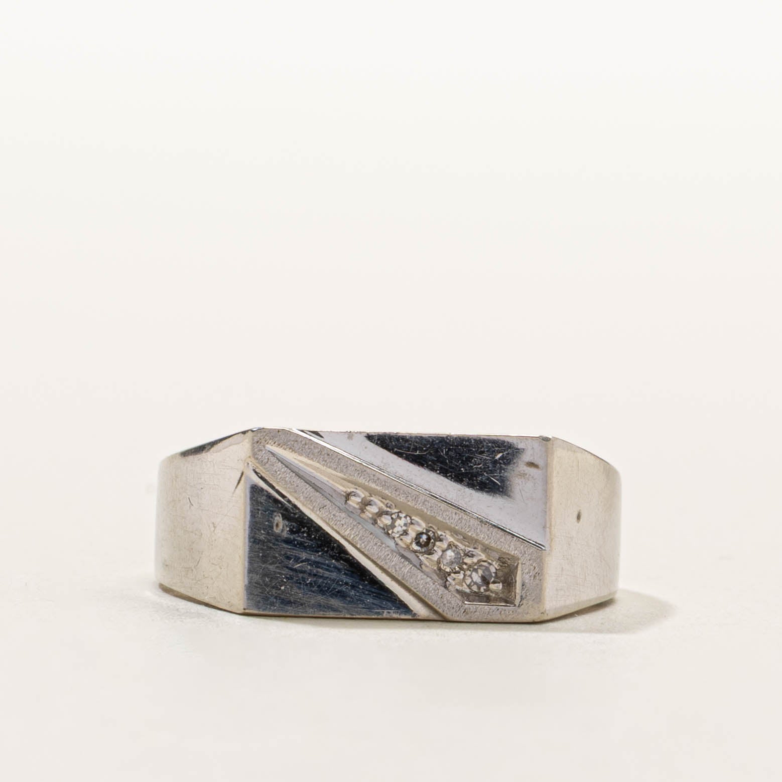 10k Diagonal Diamond Geometric Signet Ring | SZ 8.75