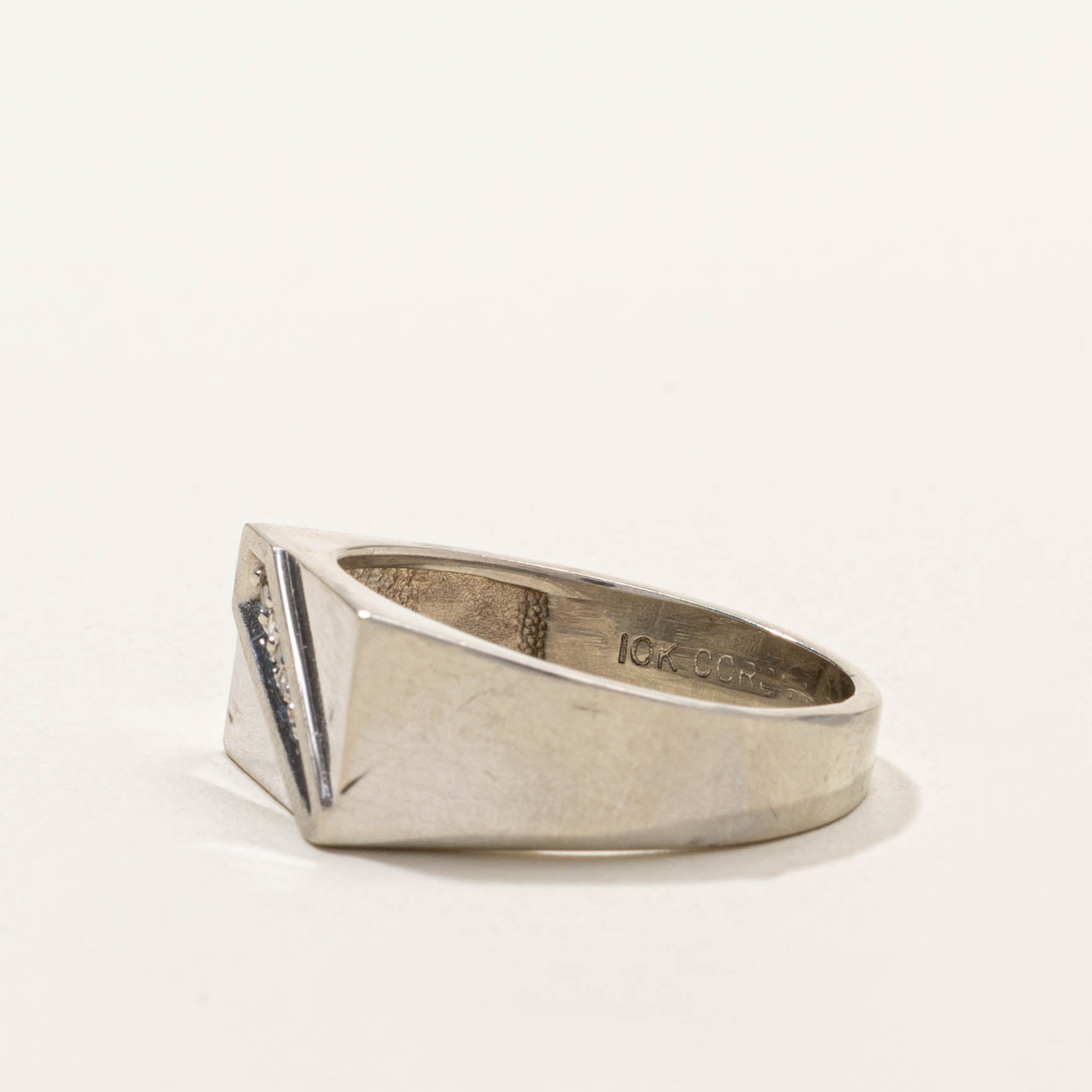 10k Diagonal Diamond Geometric Signet Ring | SZ 8.75