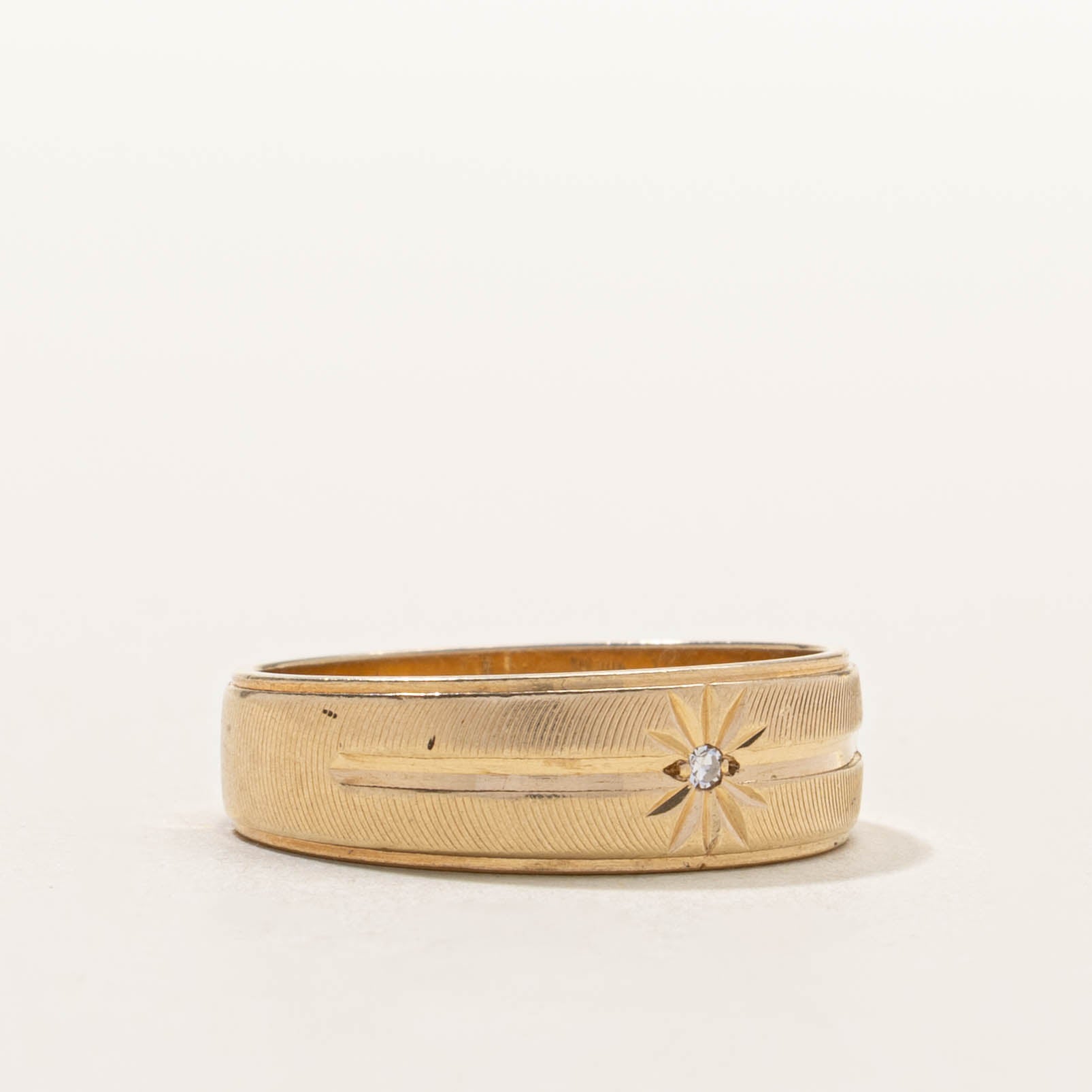 10k Star Set Diamond Dome Ring | SZ 9.75