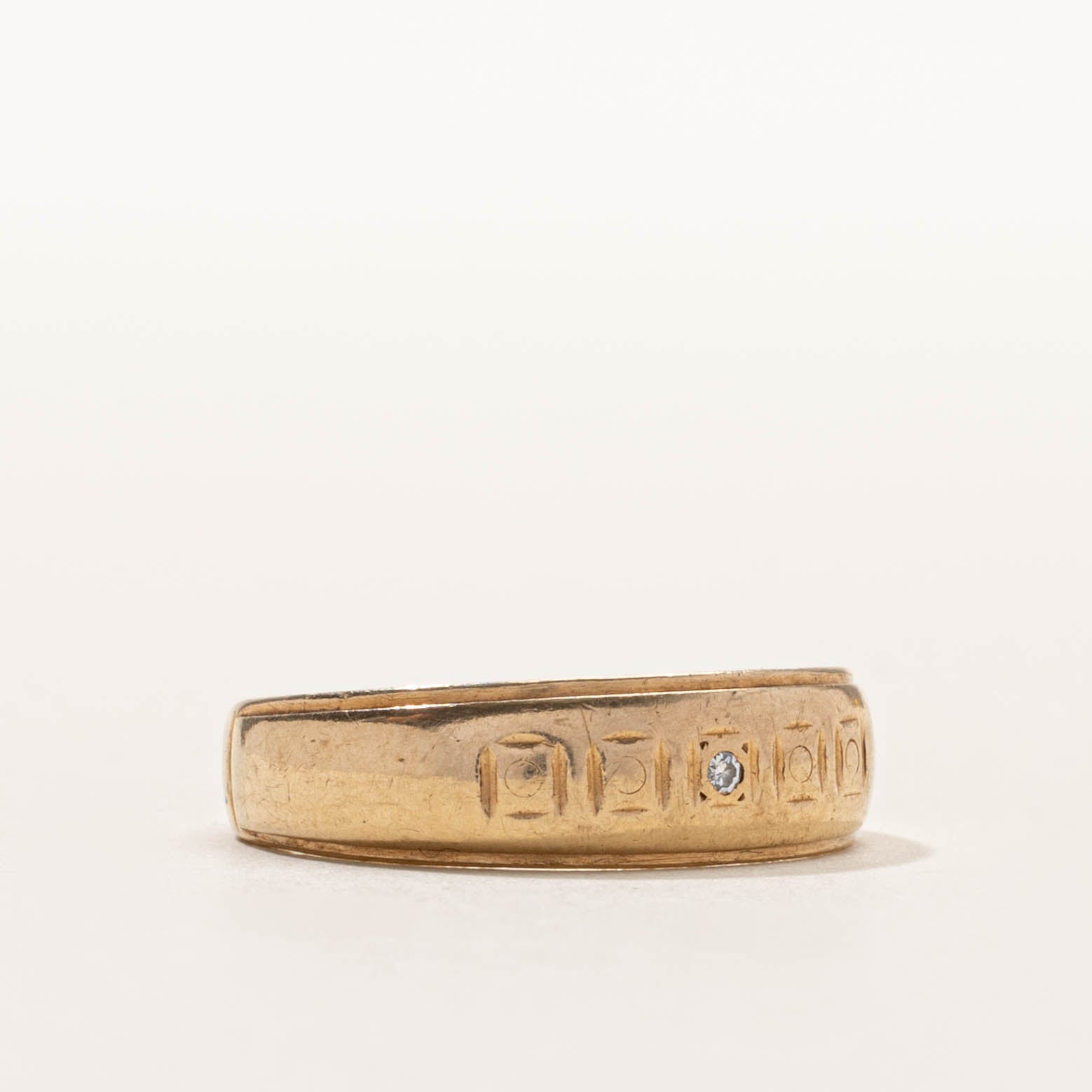 10k Single Stone Diamond Dome Ring | SZ 8.5