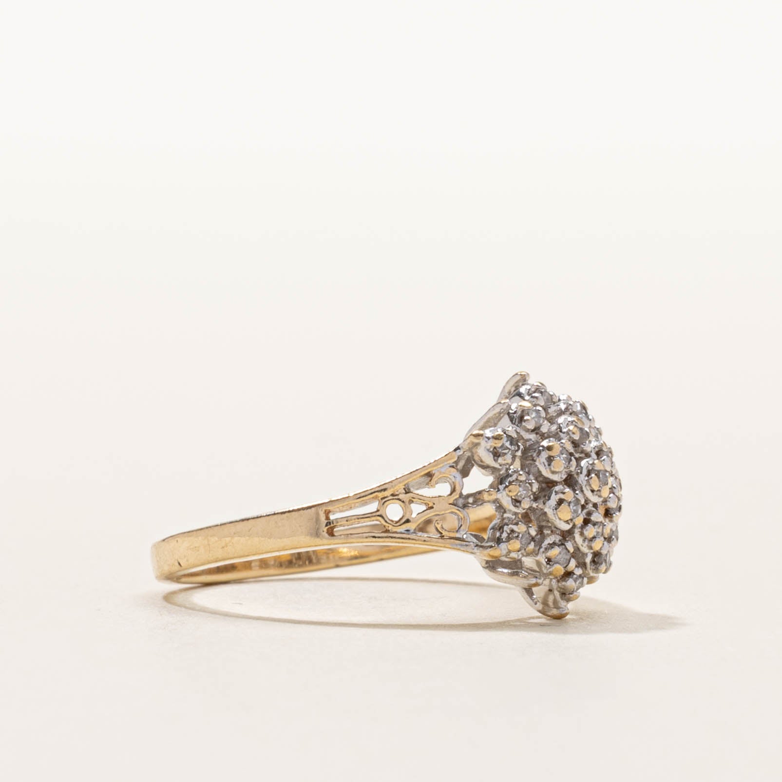 10k Diamond Petal Cluster Openwork Cocktail Ring | SZ 7
