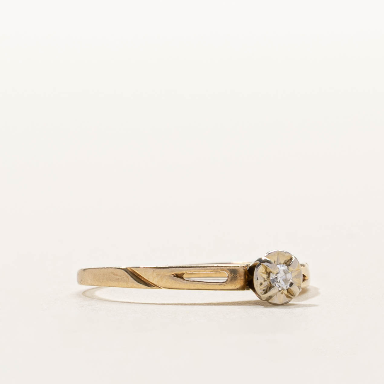 10k Illusion Set Diamond Openwork Ring | SZ 5.75